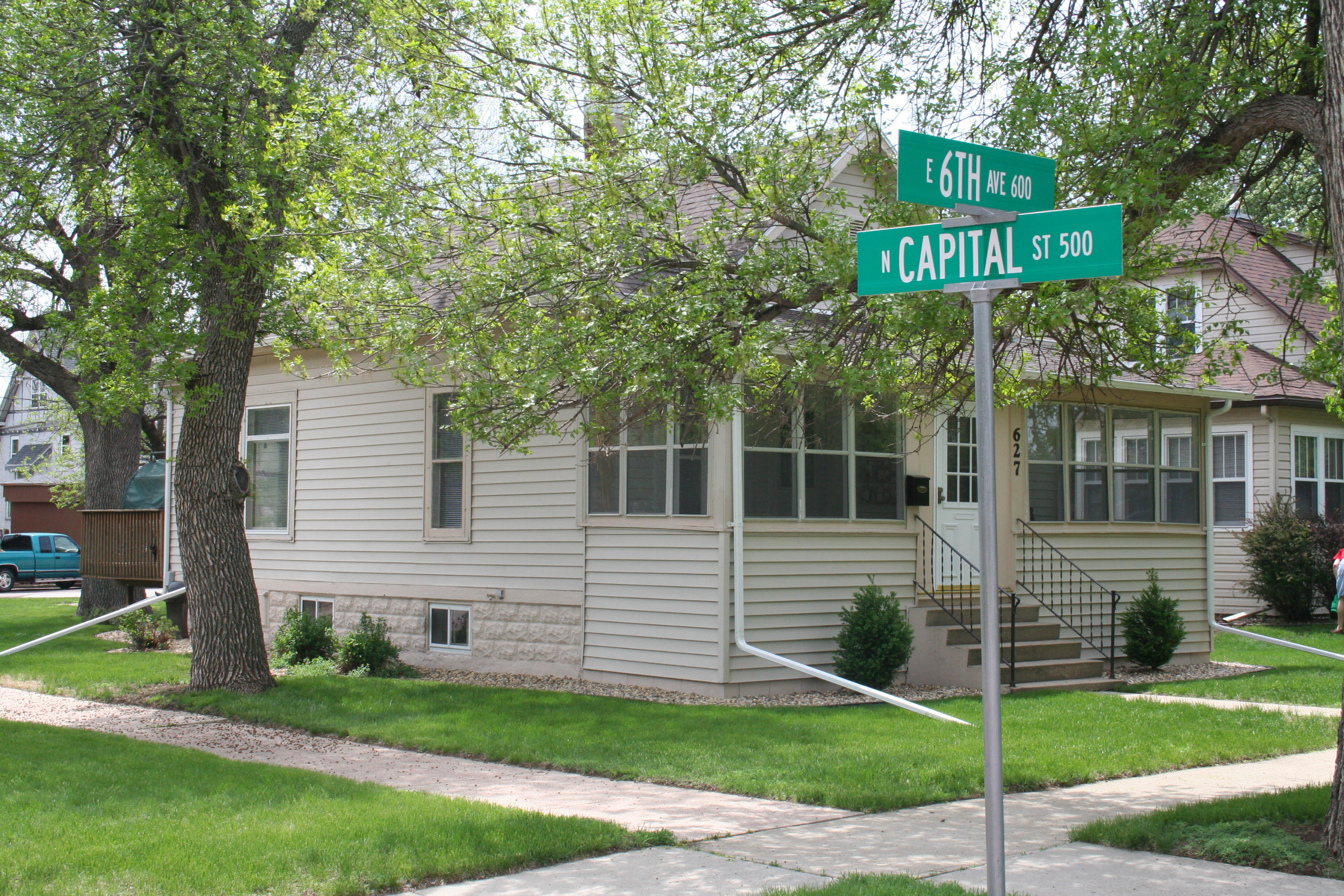 627 E 6th