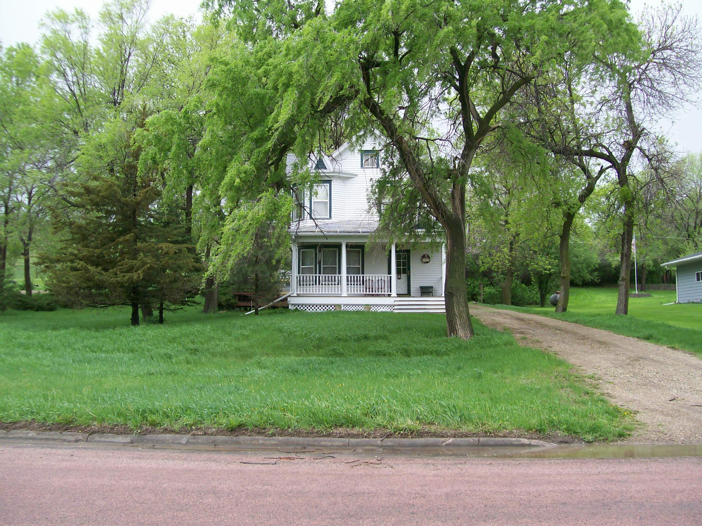 701 College Ave