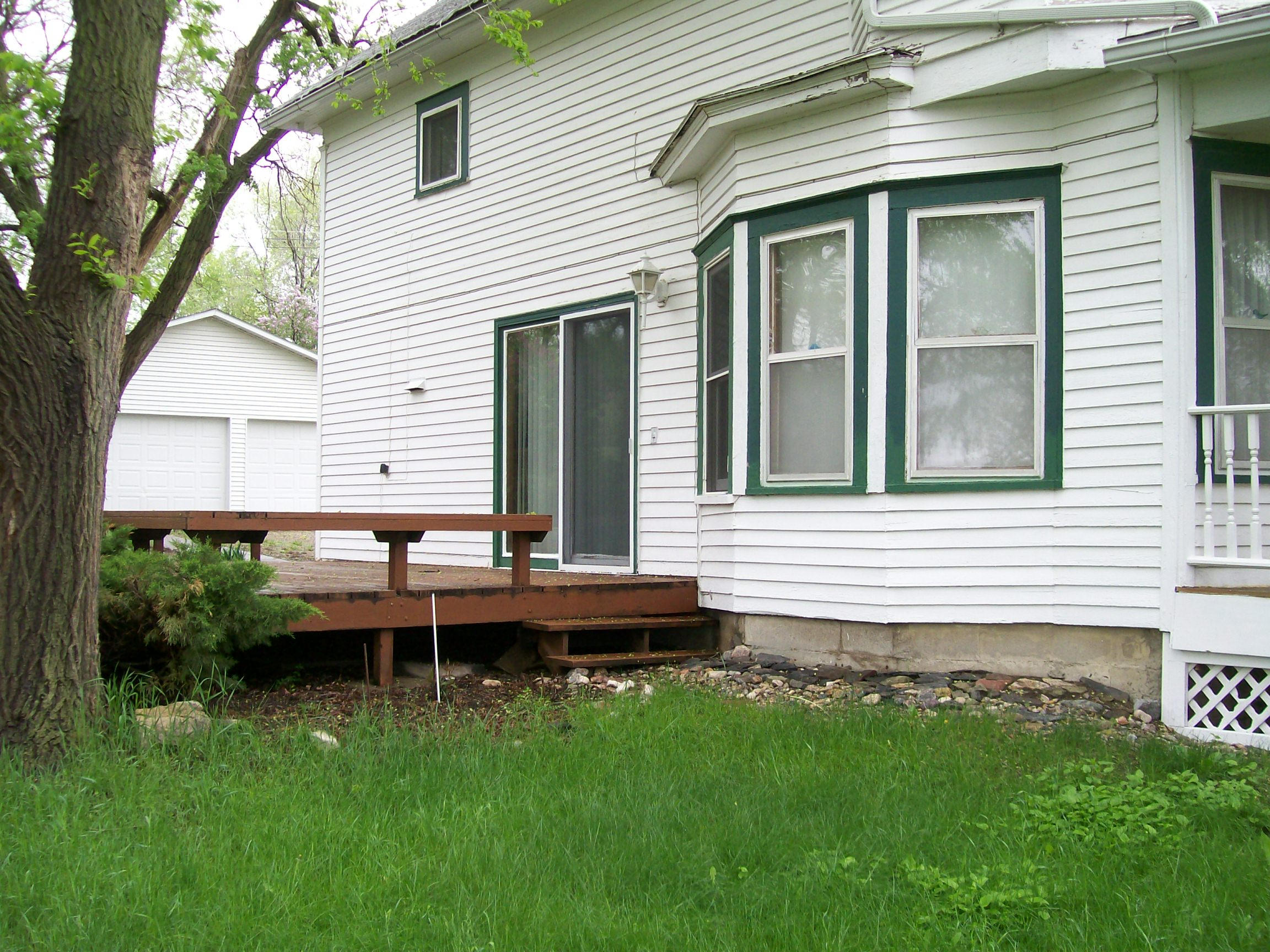 701 College Ave