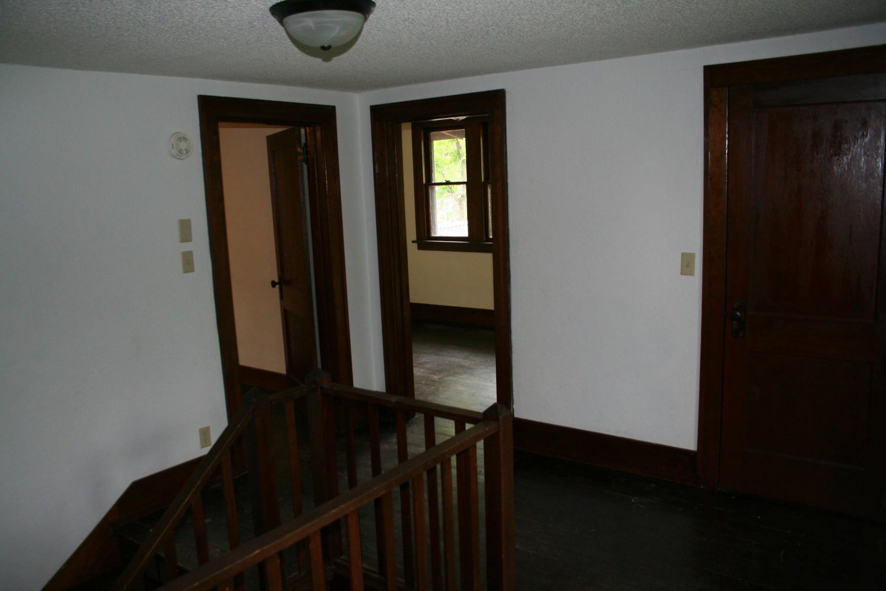 210 E 5th