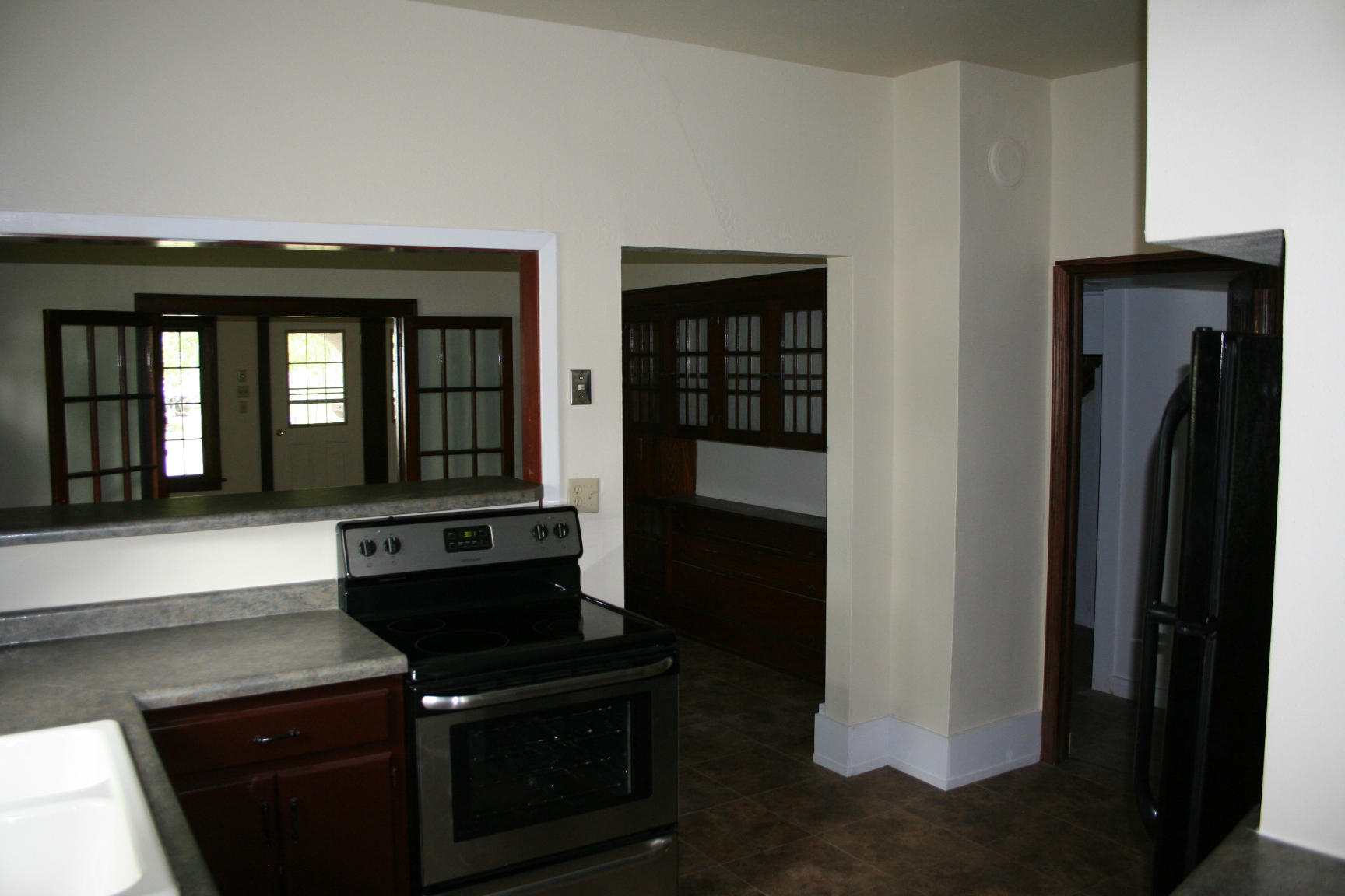 210 E 5th