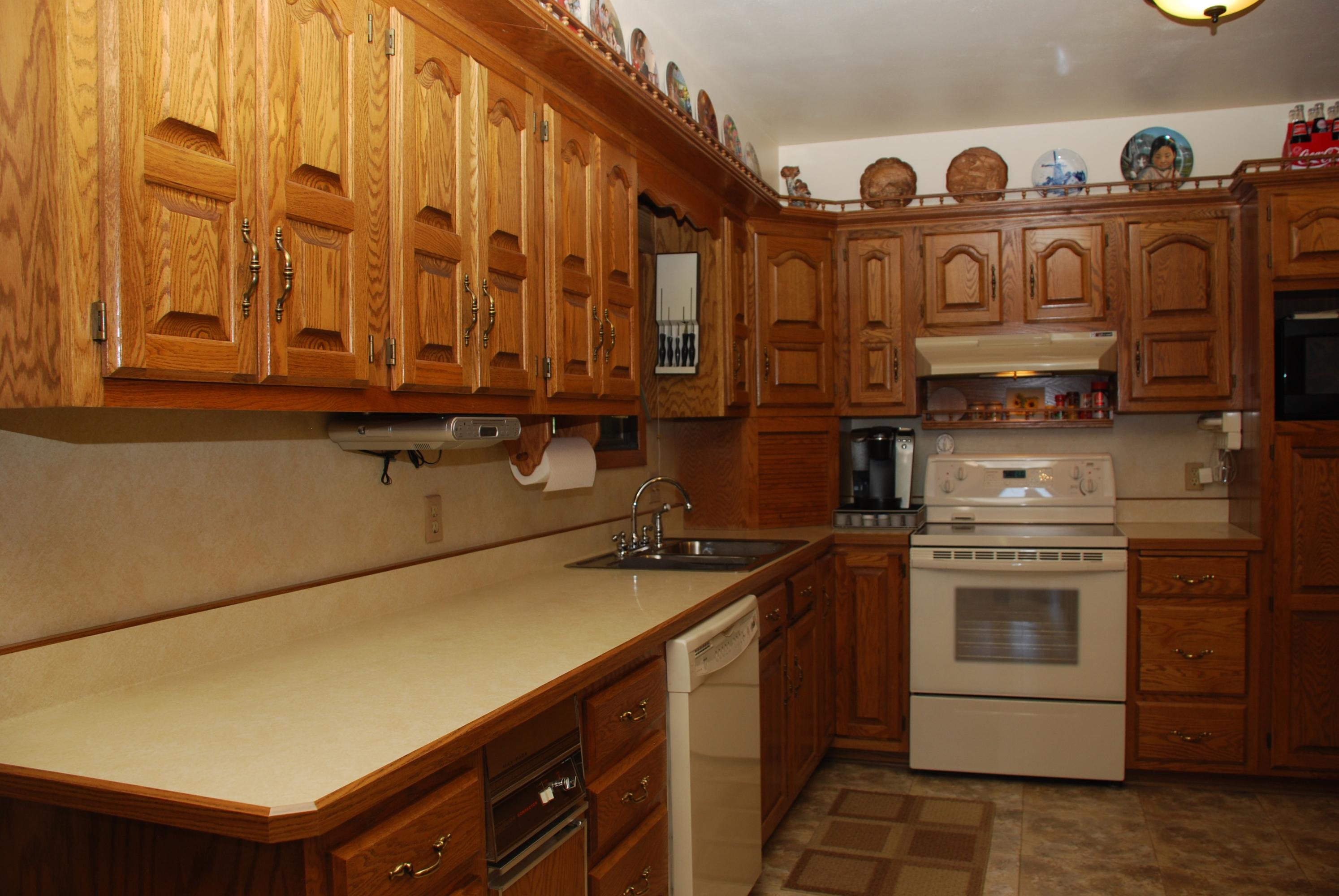 1028 W Cedar Ave