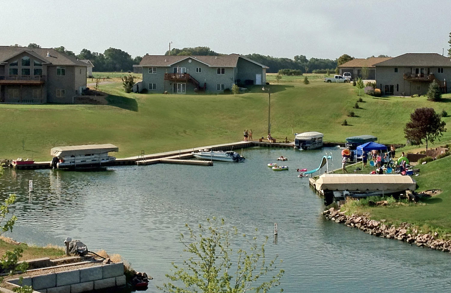 2932 Canal Cir