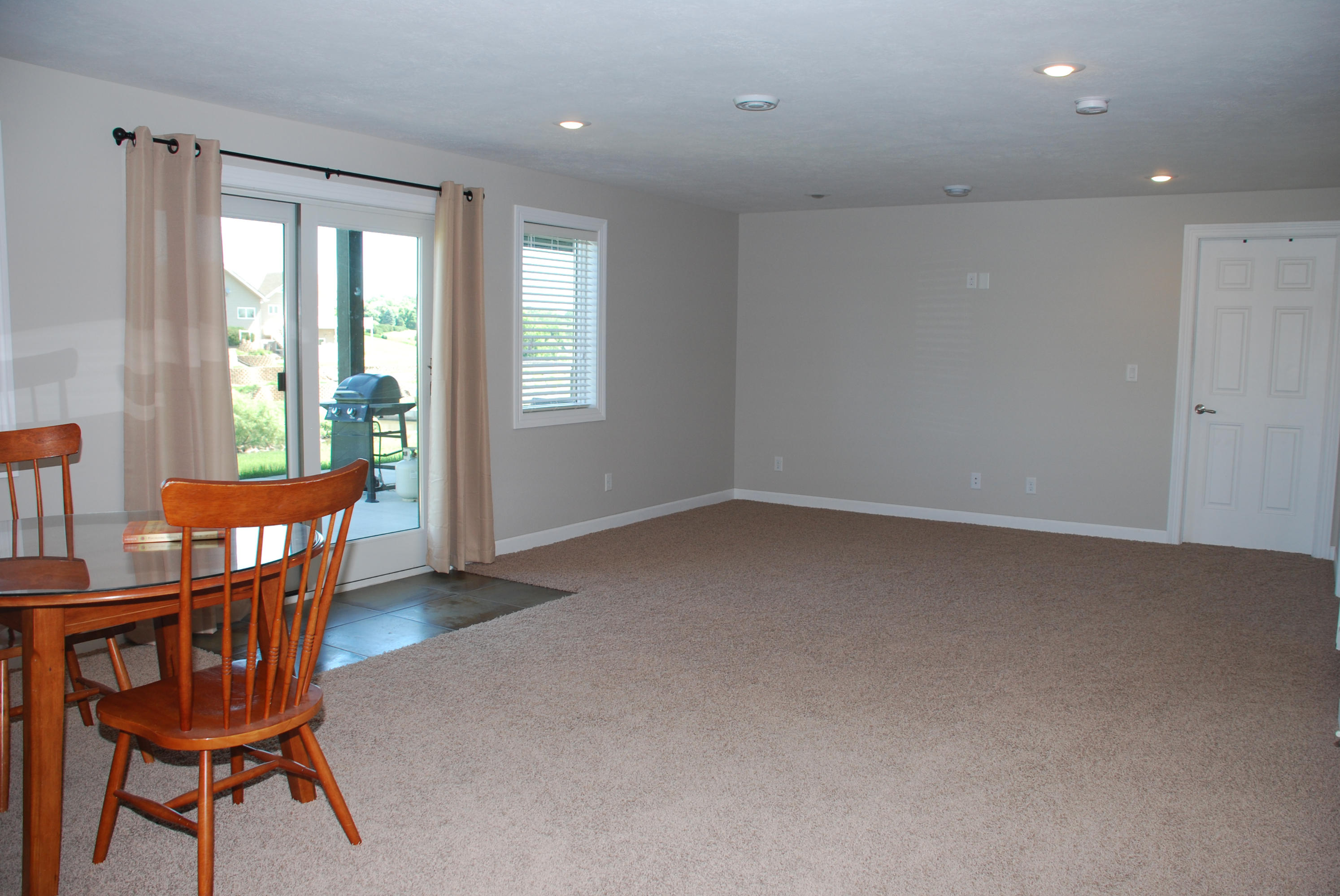 2932 Canal Cir