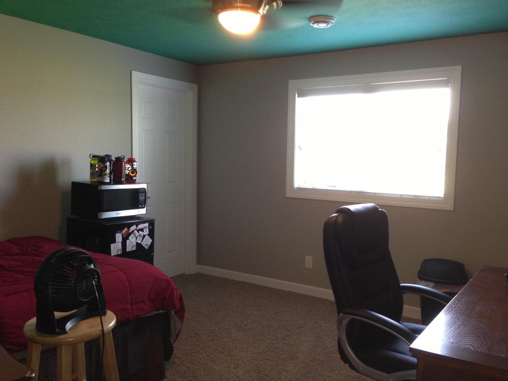 2932 Canal Cir