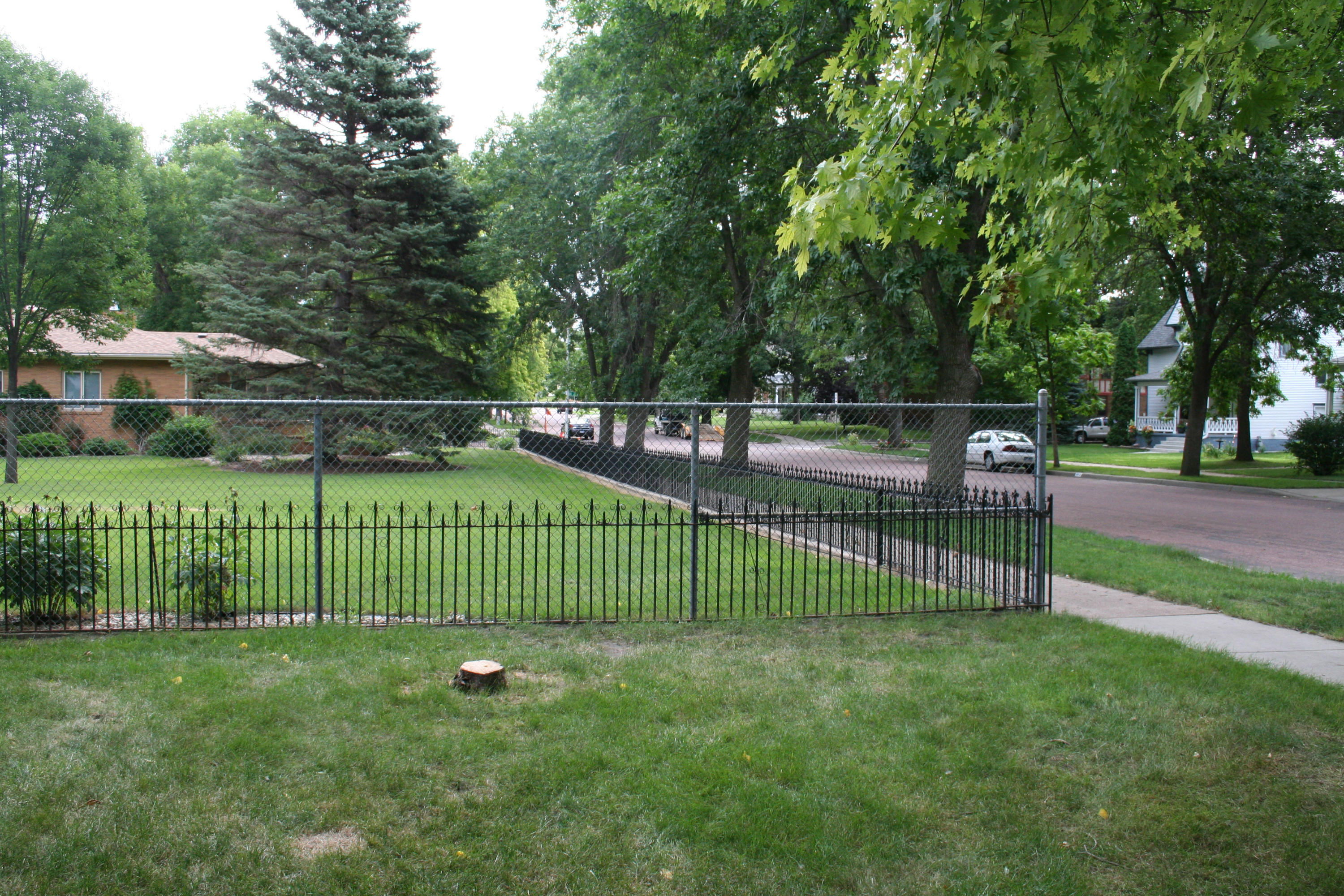 816 W 4th Ave