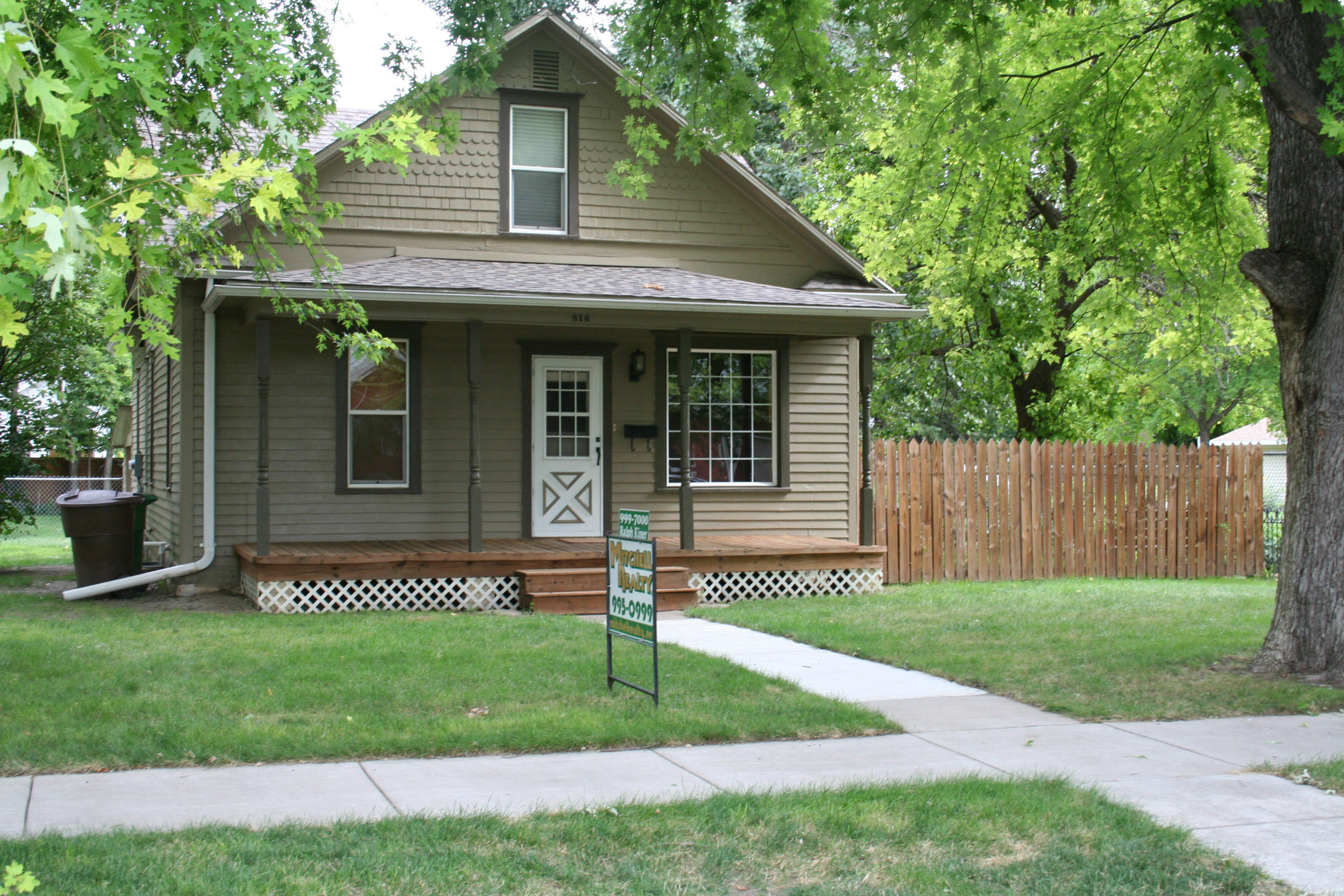816 W 4th Ave