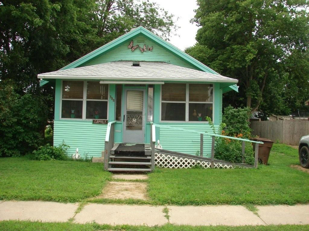 308 E 10th