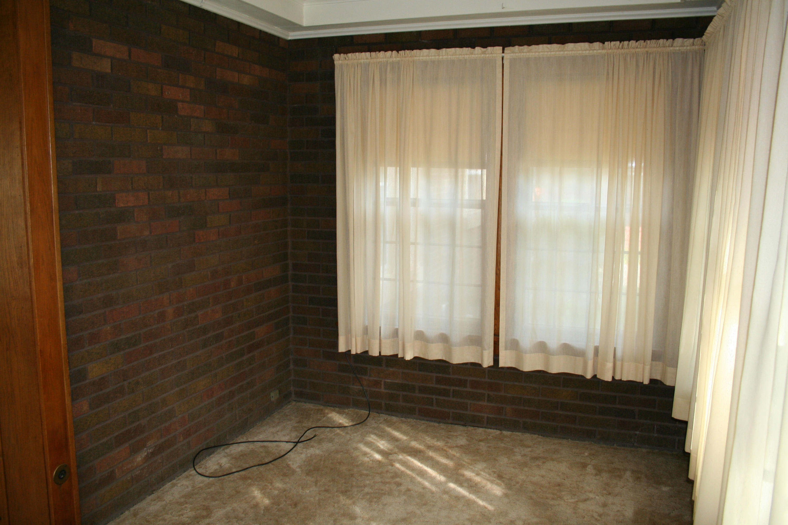 320 E 3rd Ave