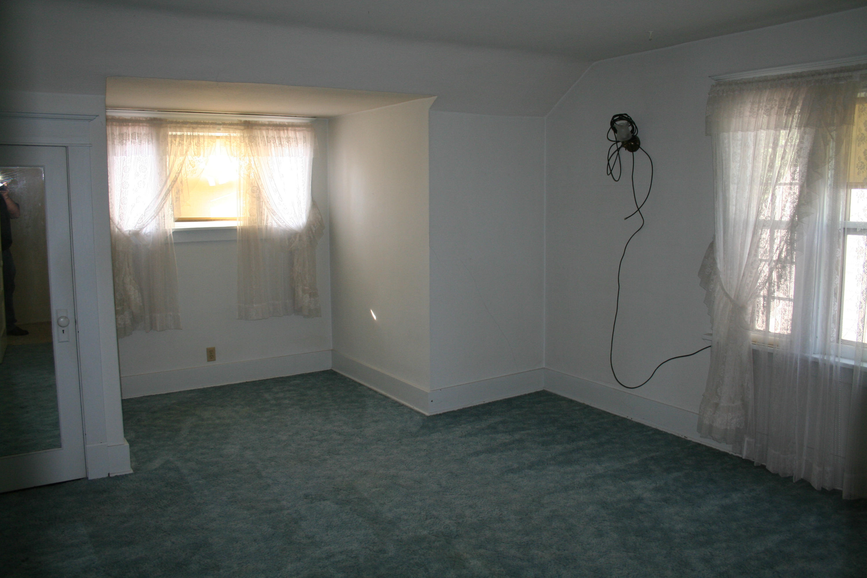 320 E 3rd Ave