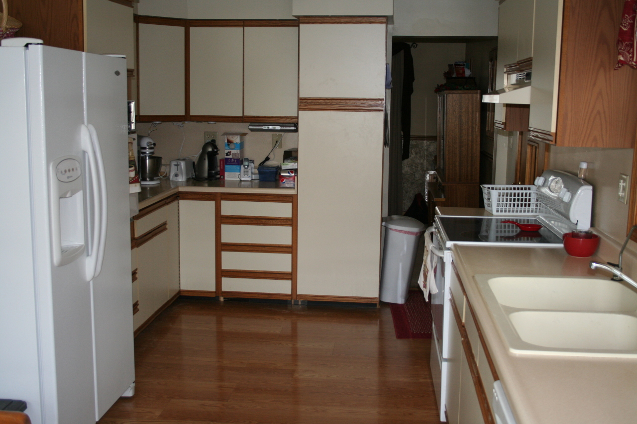 900 E 6th Ave