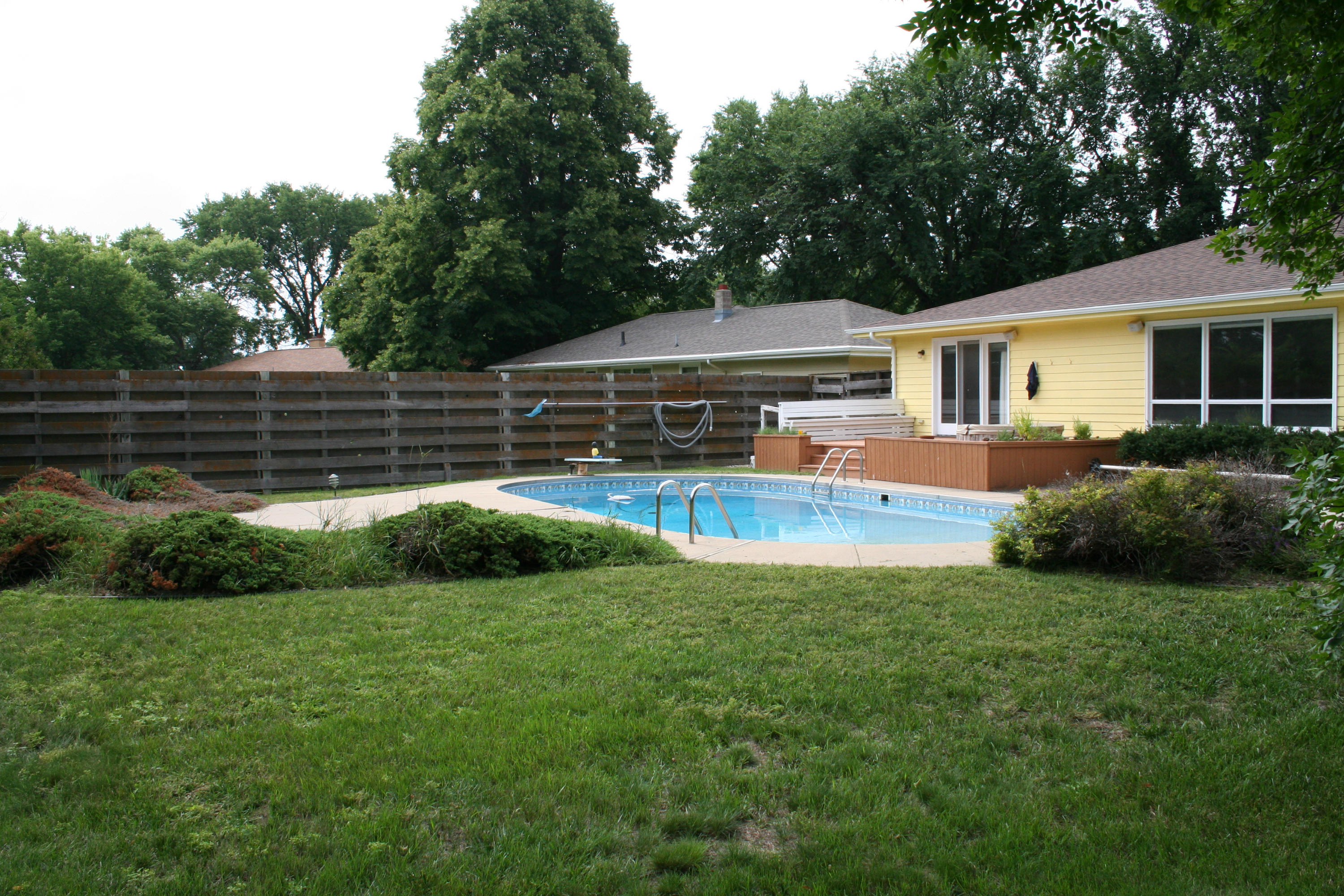 1414 Mitchell Blvd