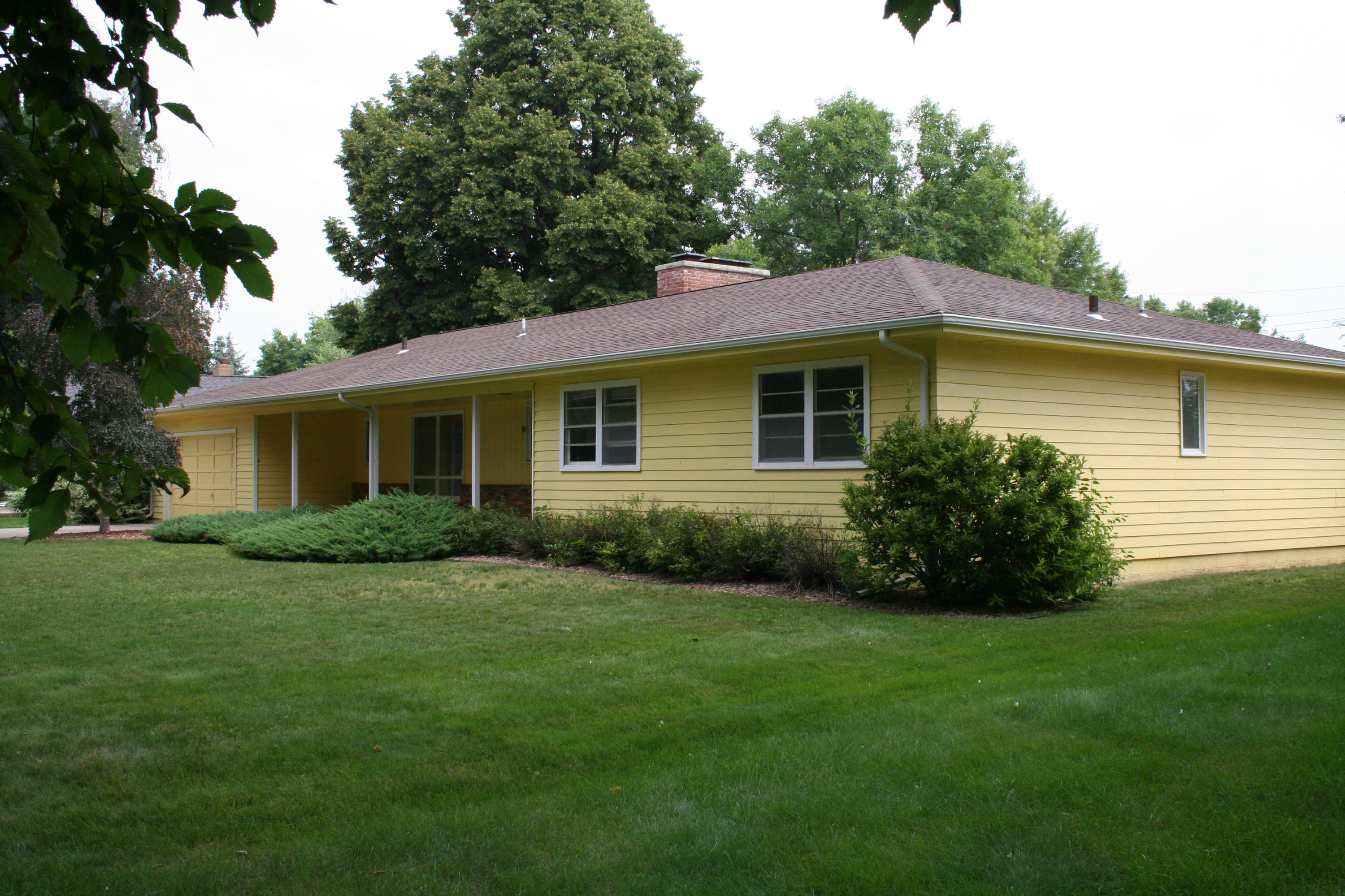 1414 Mitchell Blvd