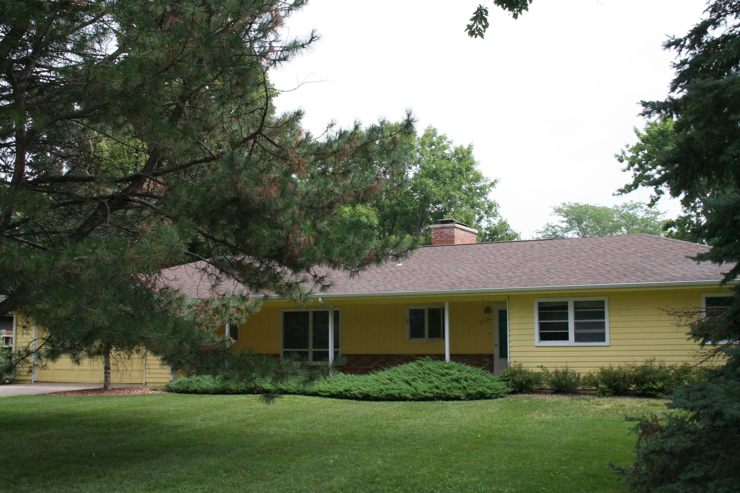 1414 Mitchell Blvd