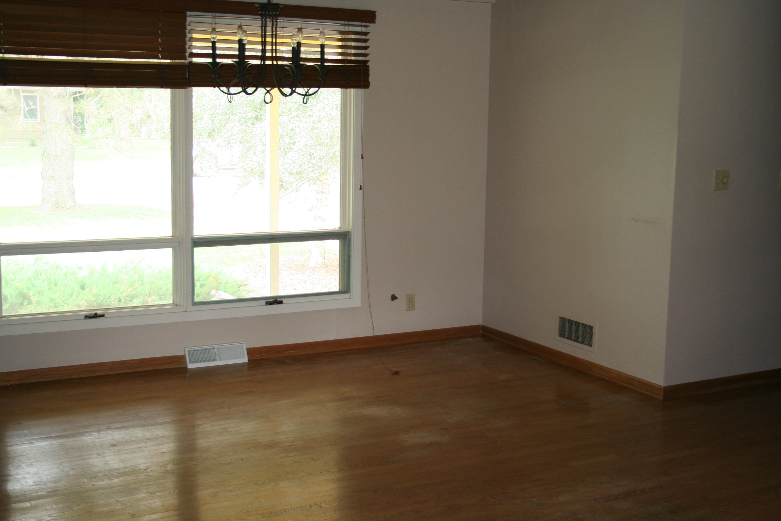 1414 Mitchell Blvd