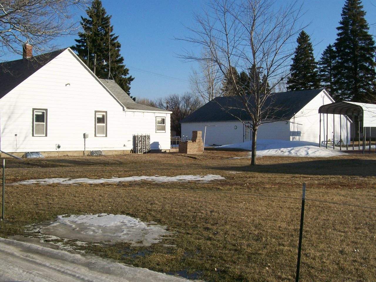 201 S 2nd St