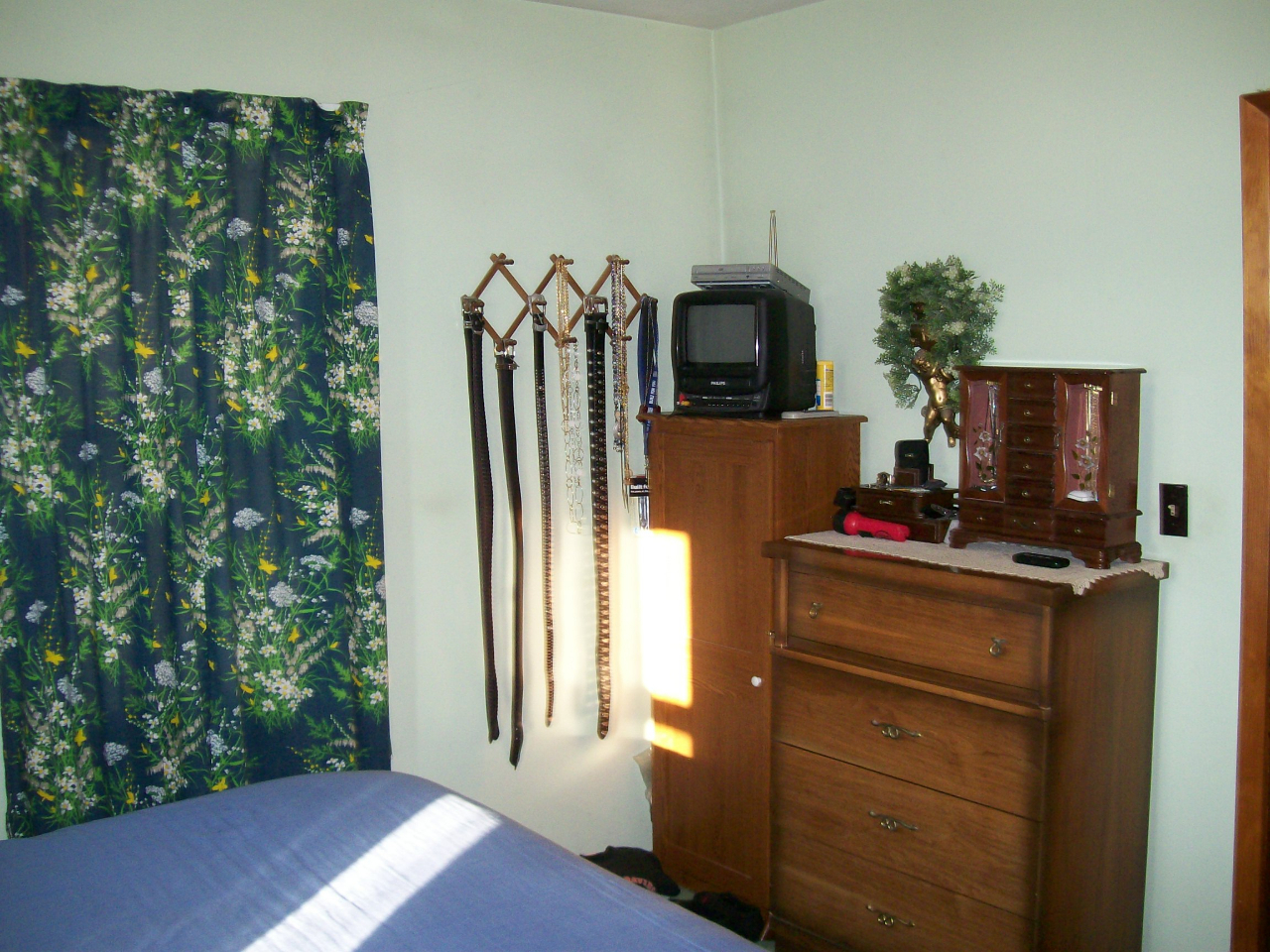 201 S 2nd St