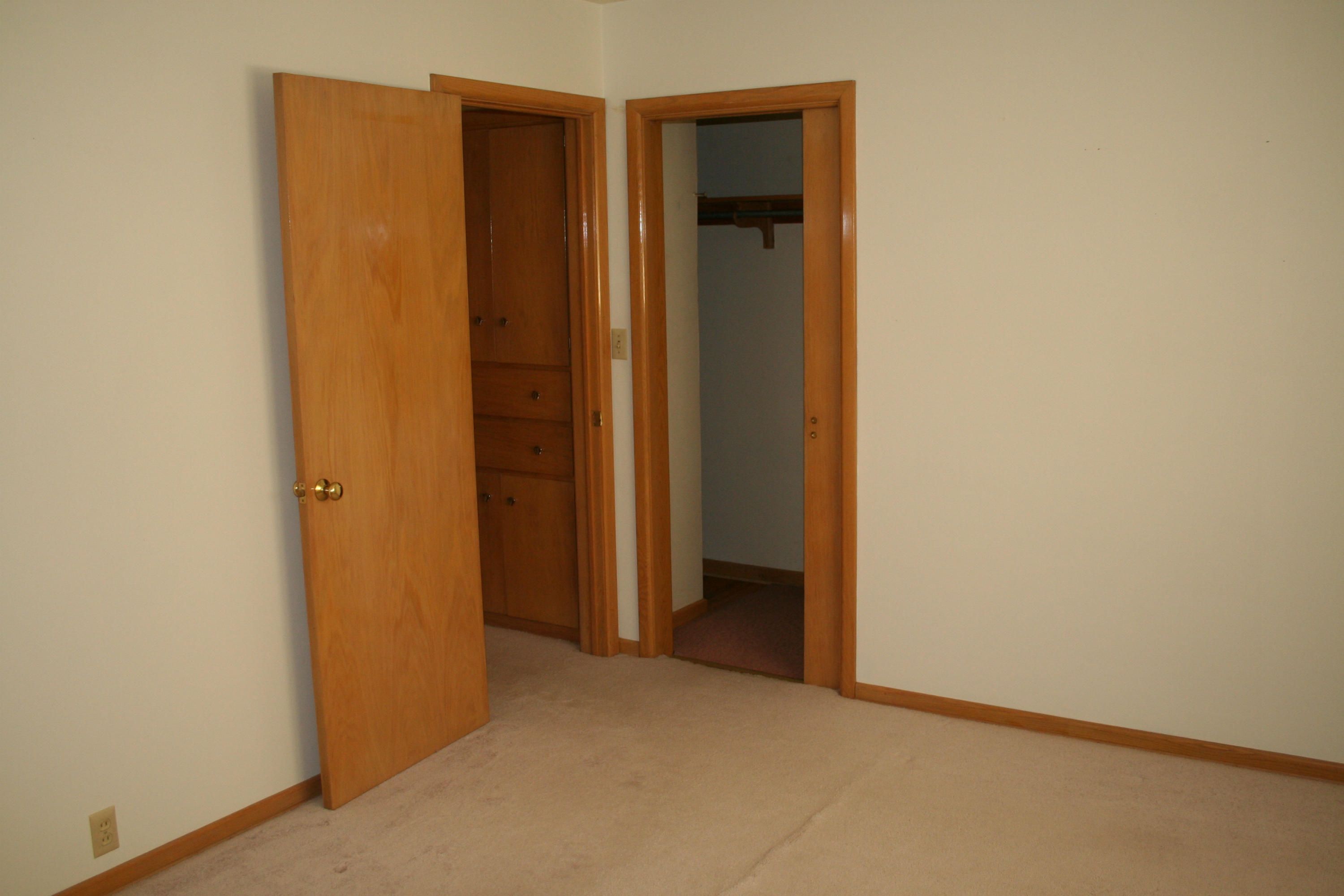 709 E Main
