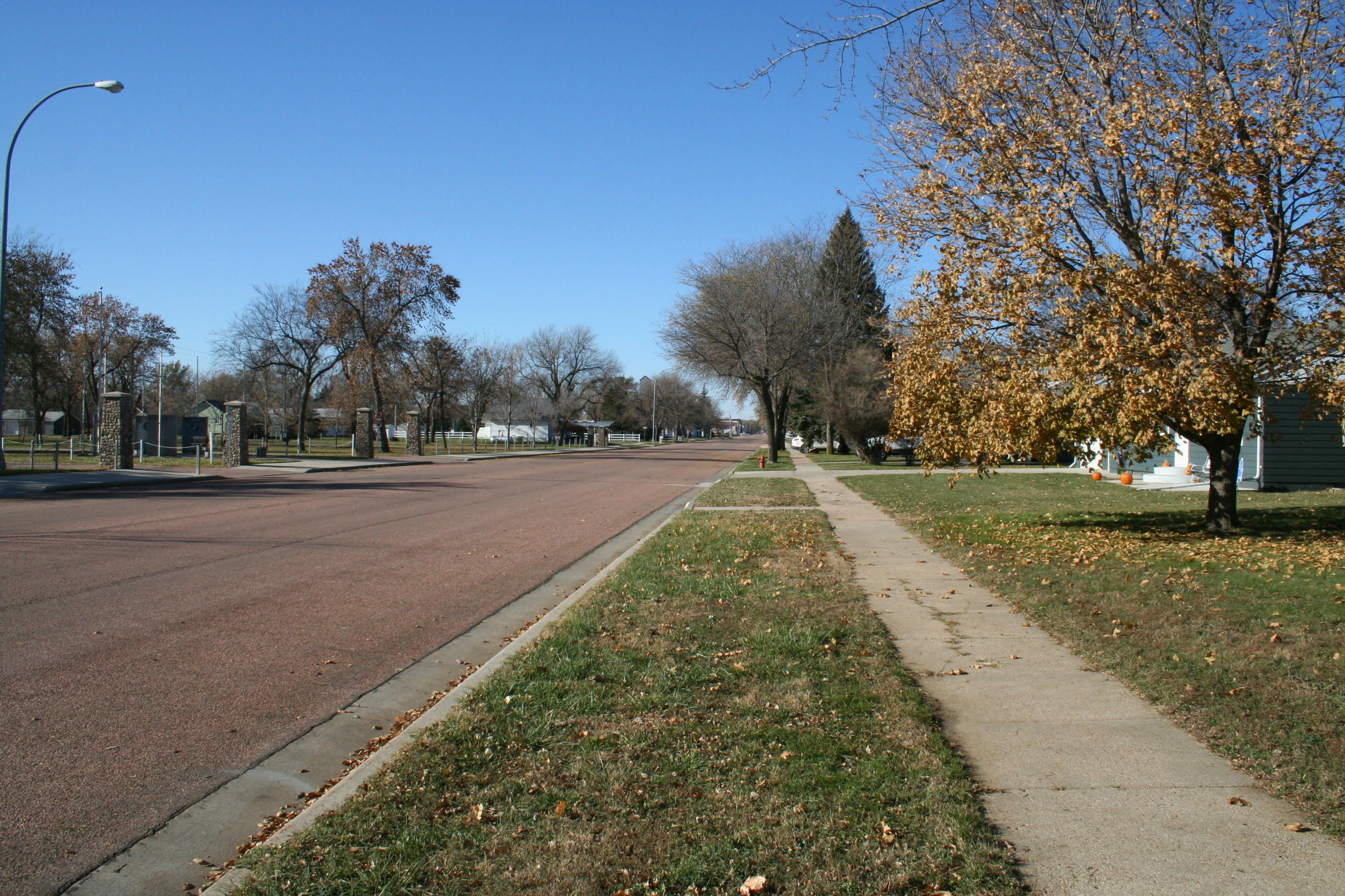 709 E Main