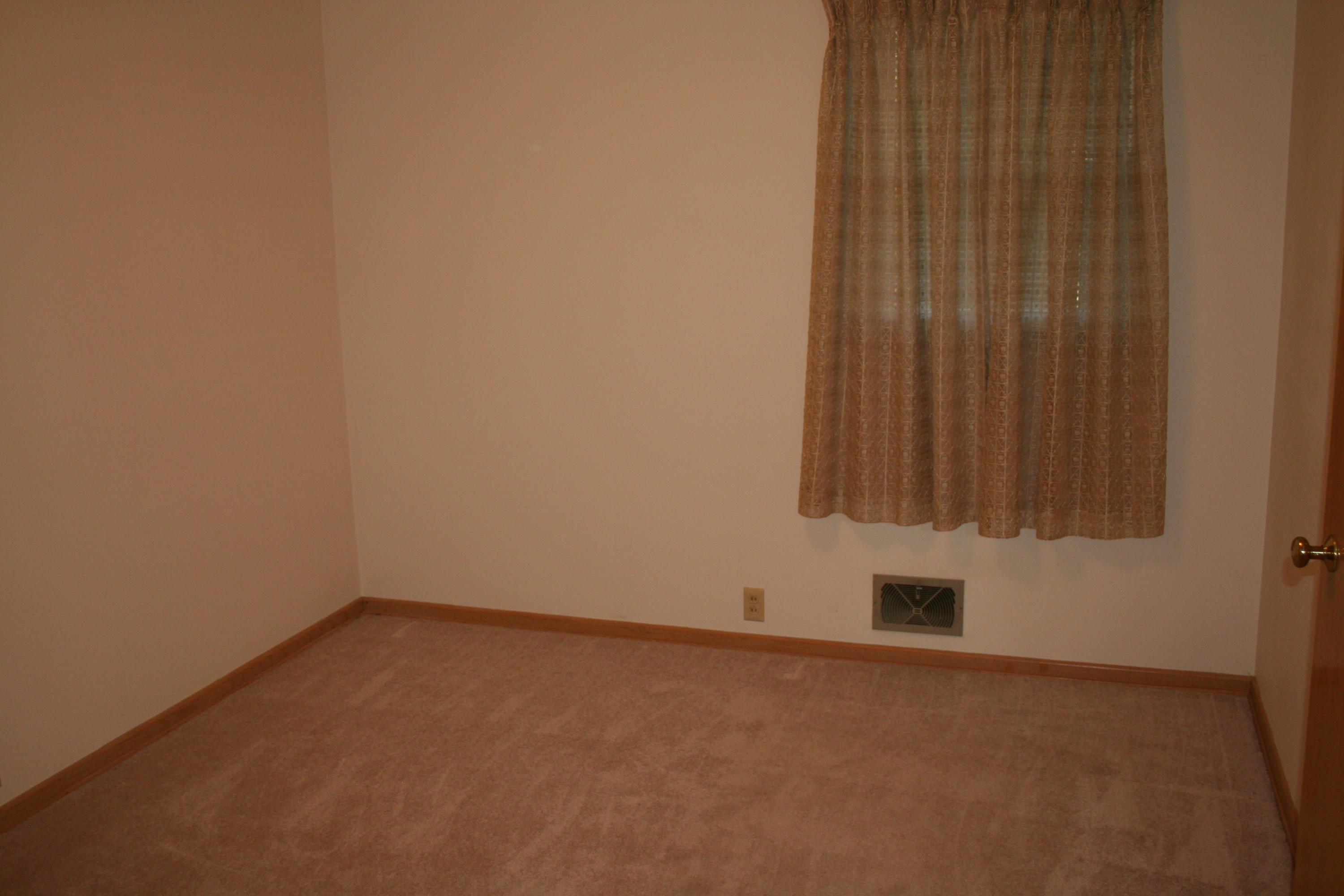 709 E Main