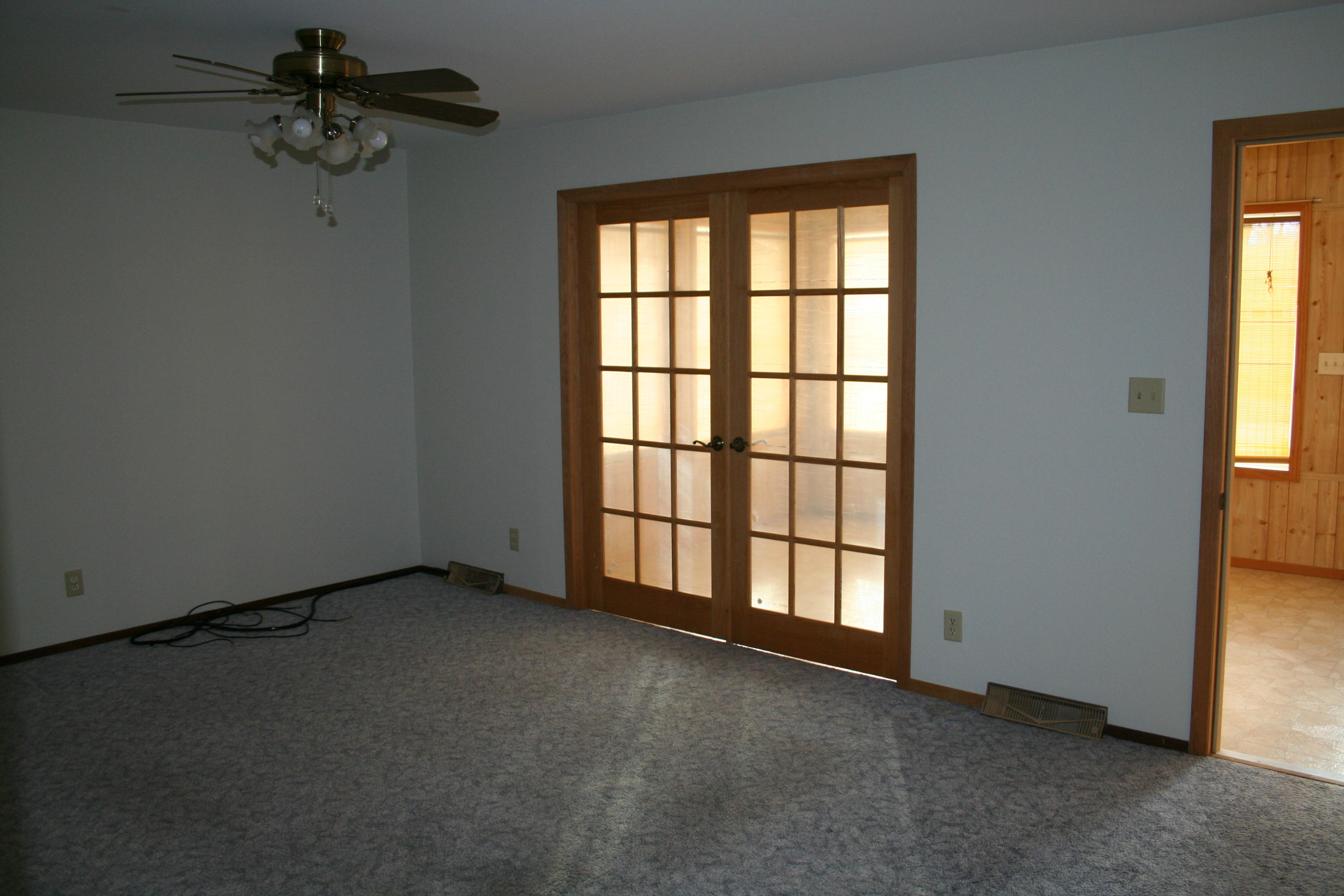 420 W Cedar