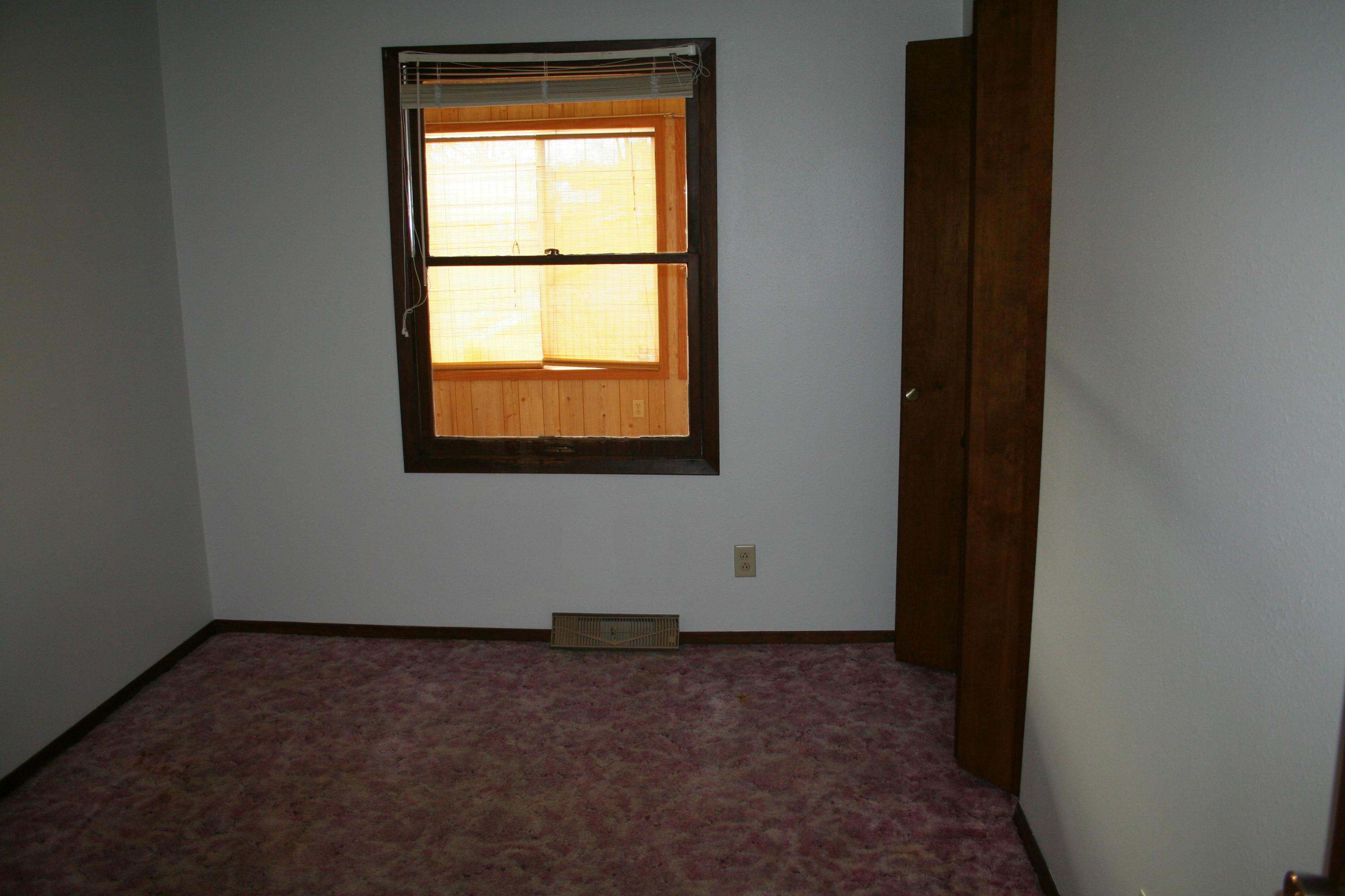 420 W Cedar