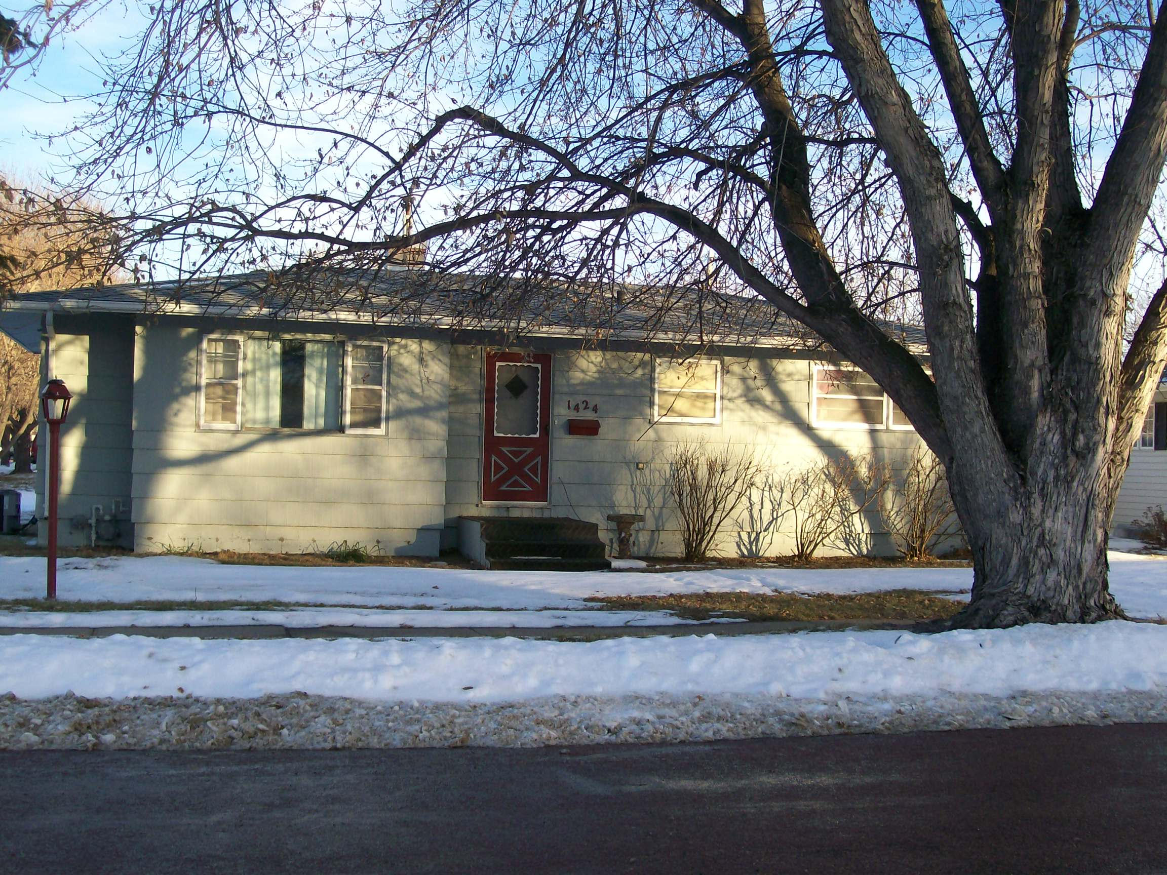 1424 N Duff St