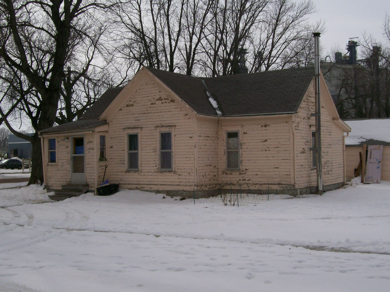 101 N 4th St