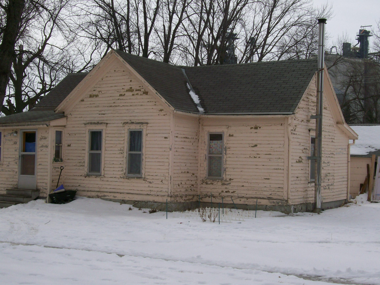 101 N 4th St