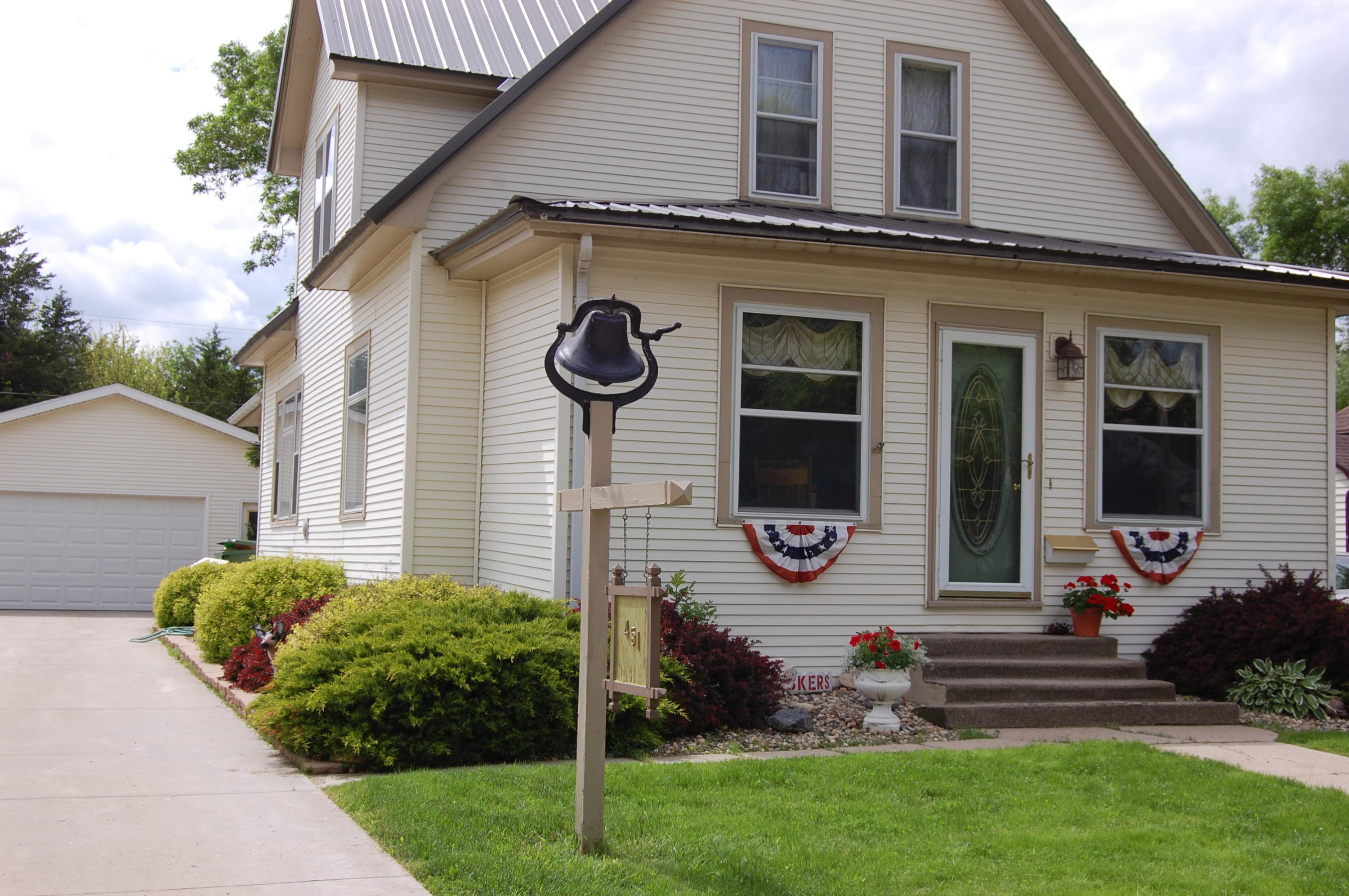 451 N 3rd