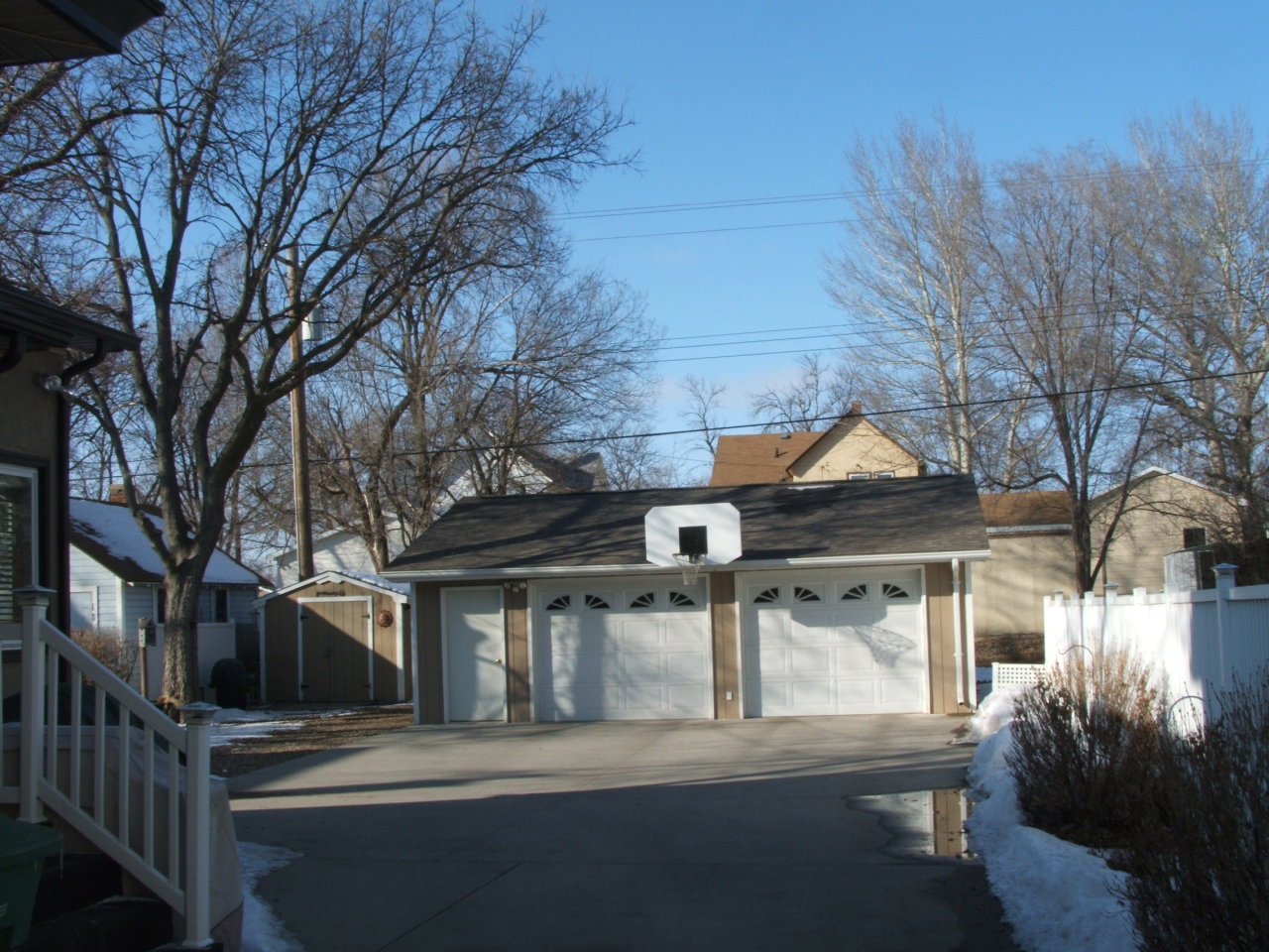 608 W 3rd