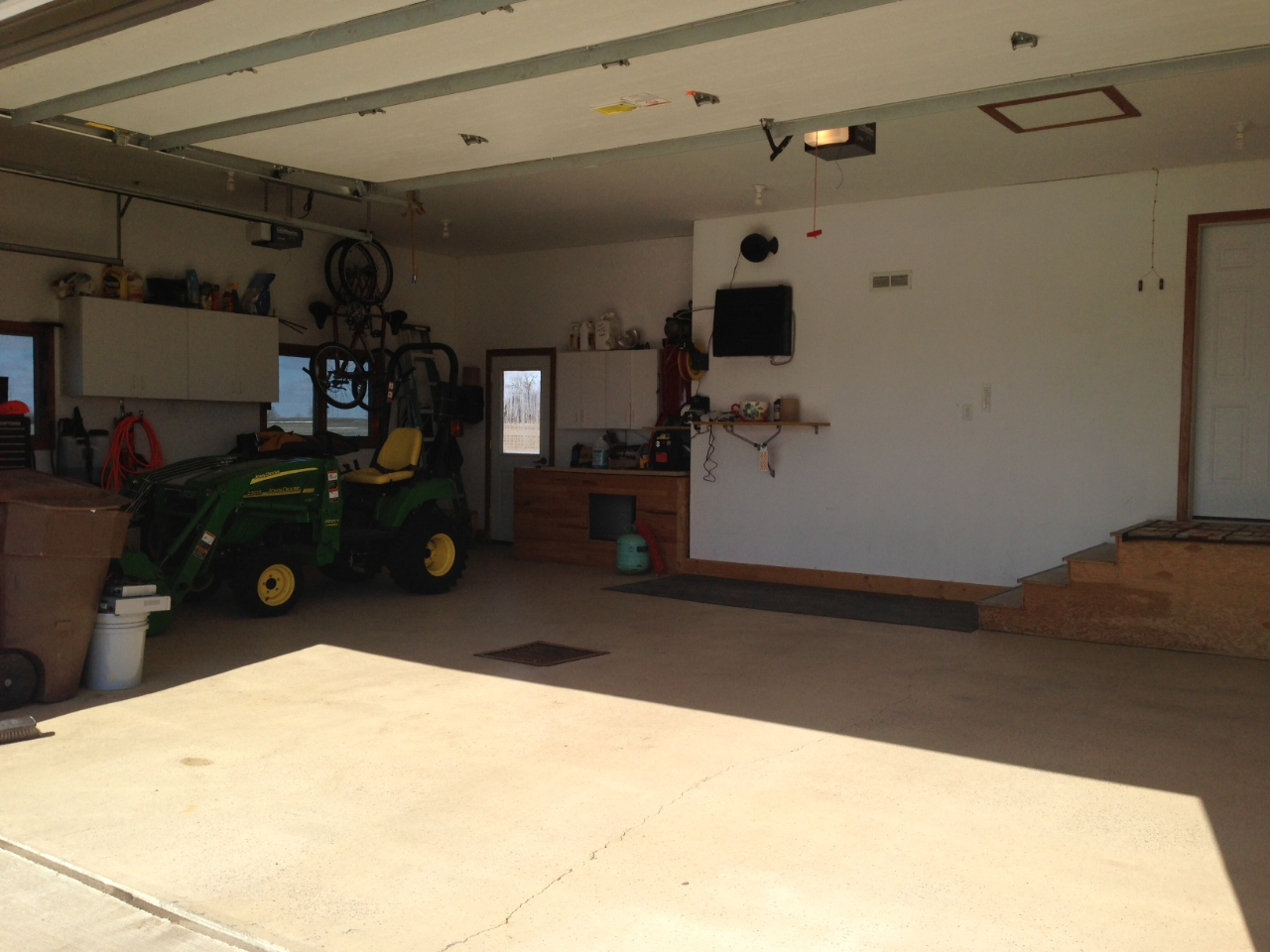 3016 Maui Dr
