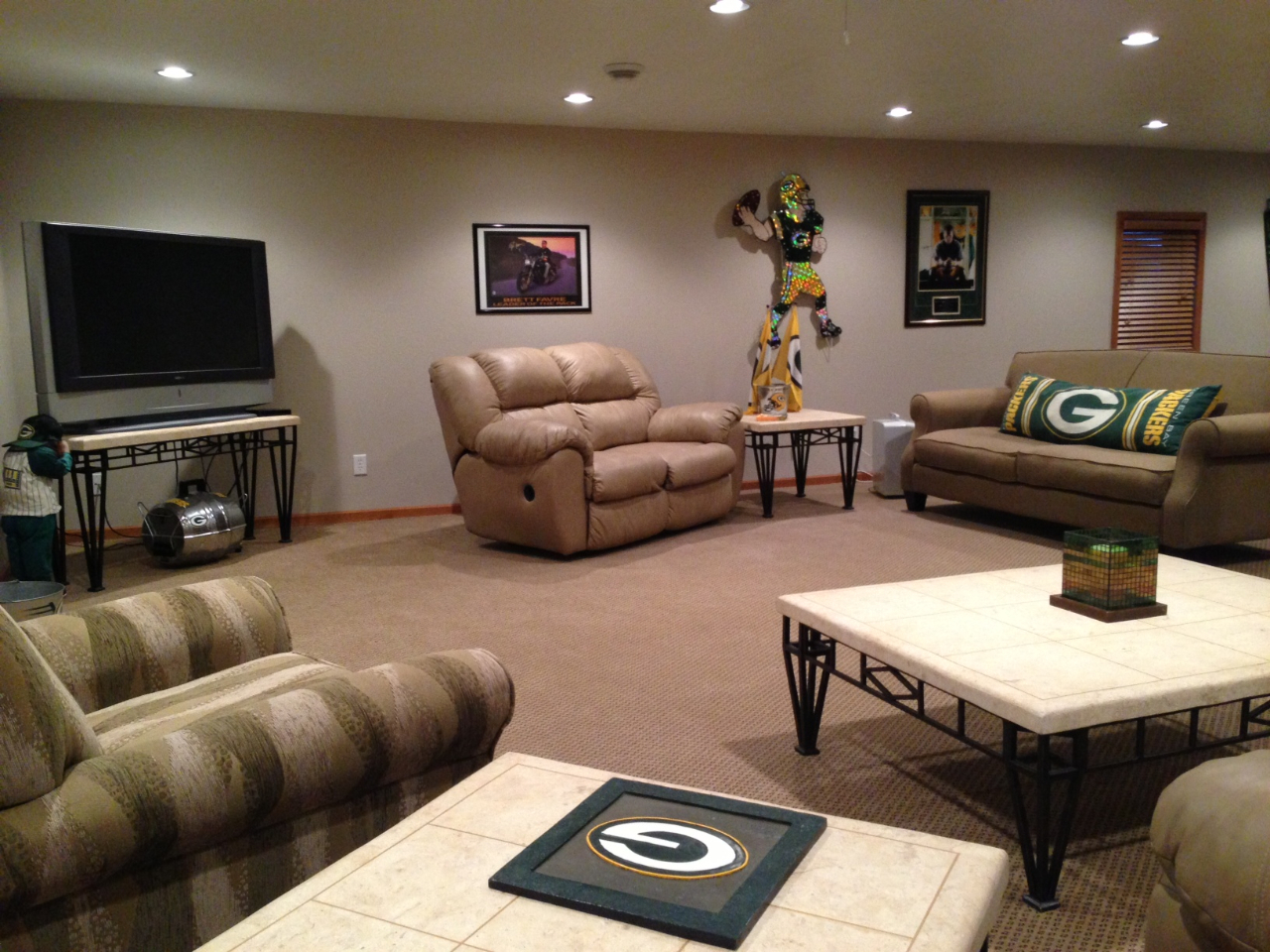 3016 Maui Dr
