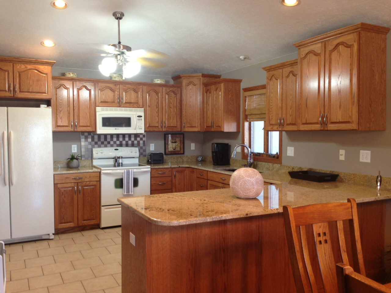 3016 Maui Dr