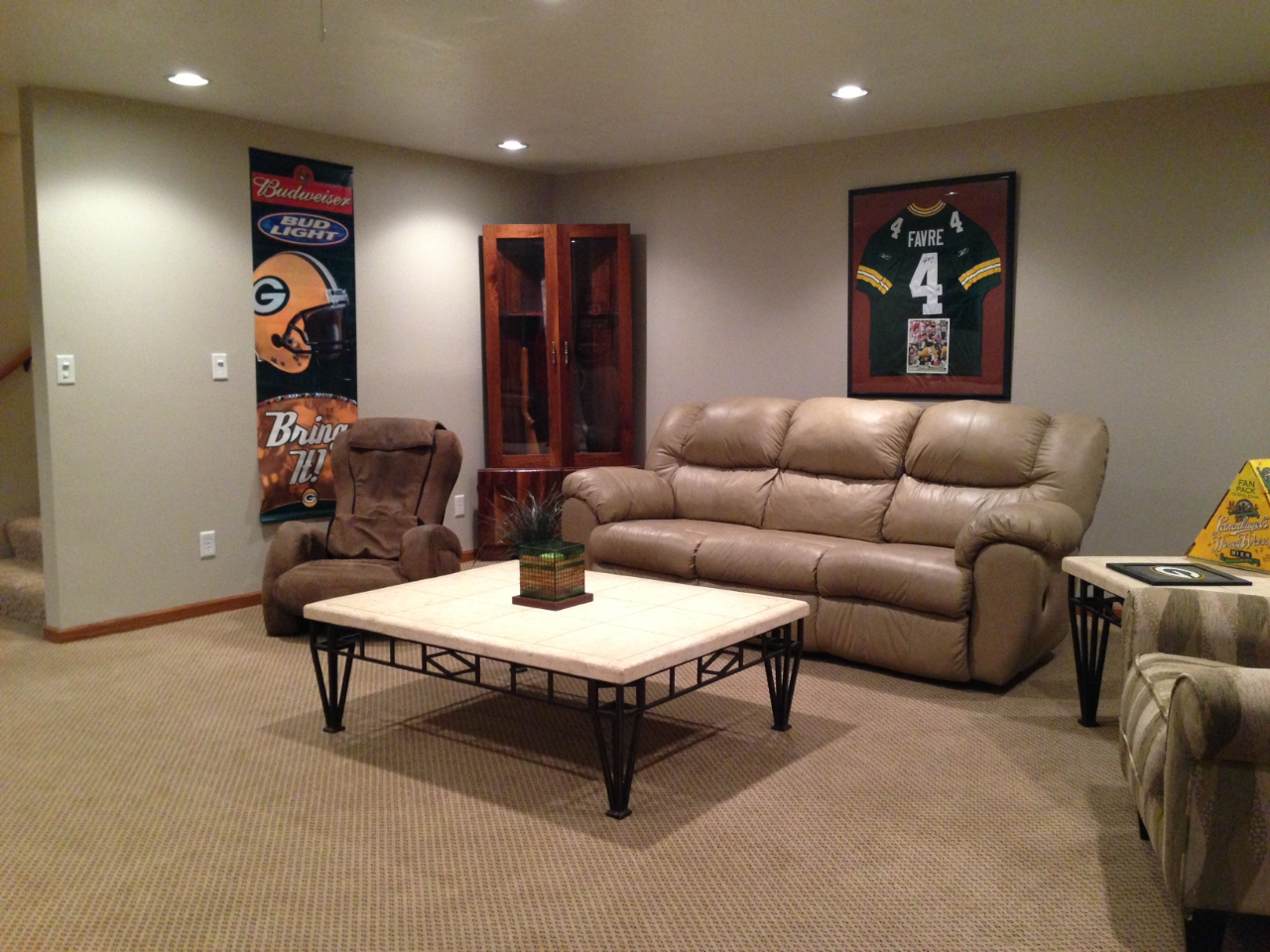 3016 Maui Dr