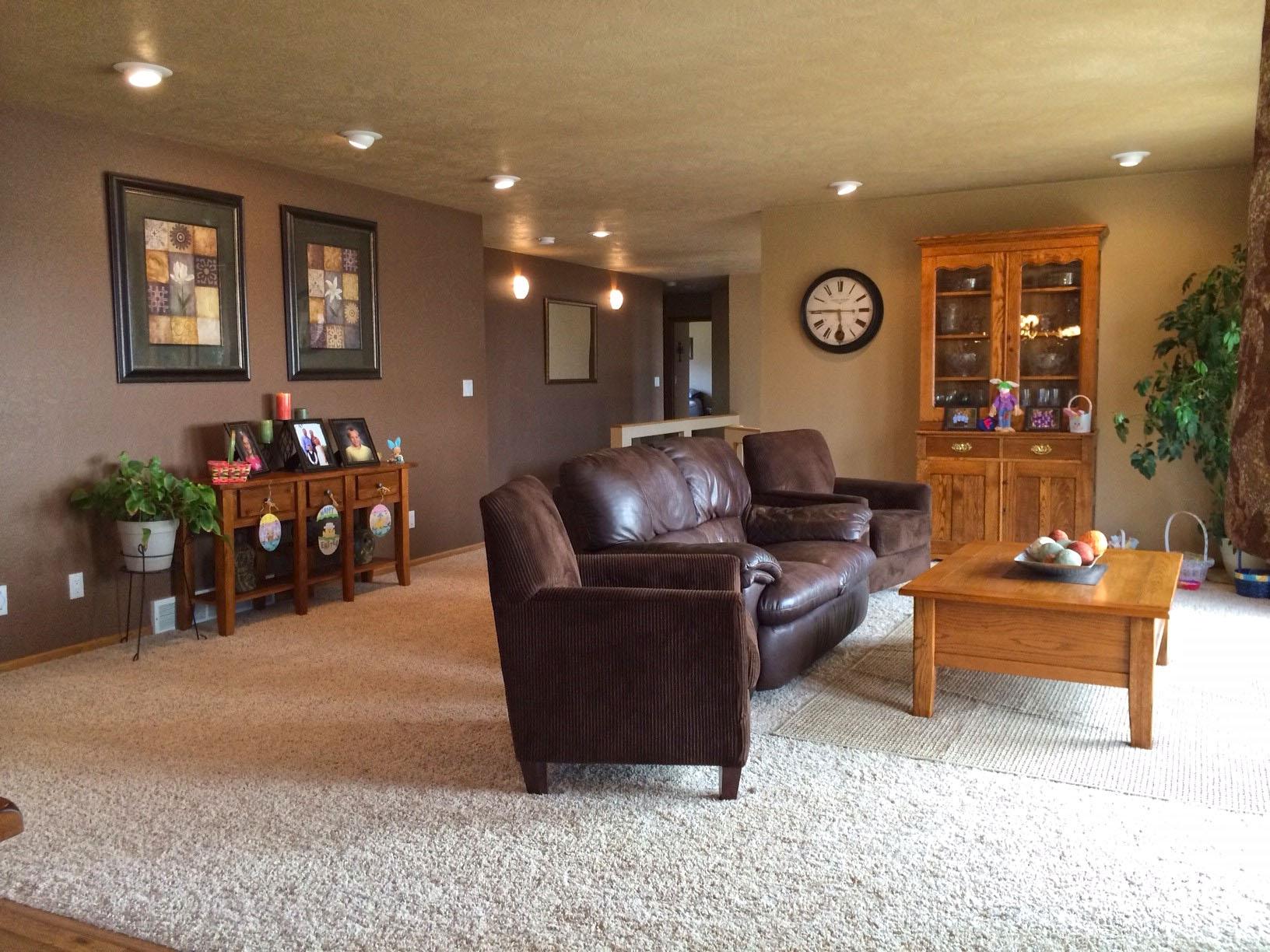 97 N Harmon Dr
