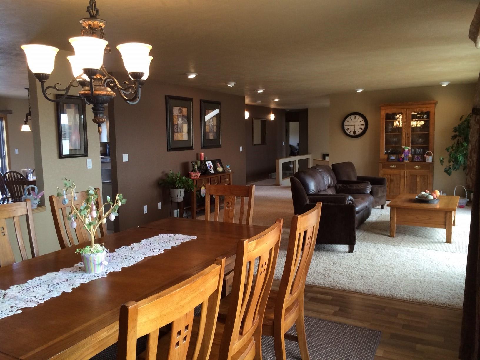97 N Harmon Dr