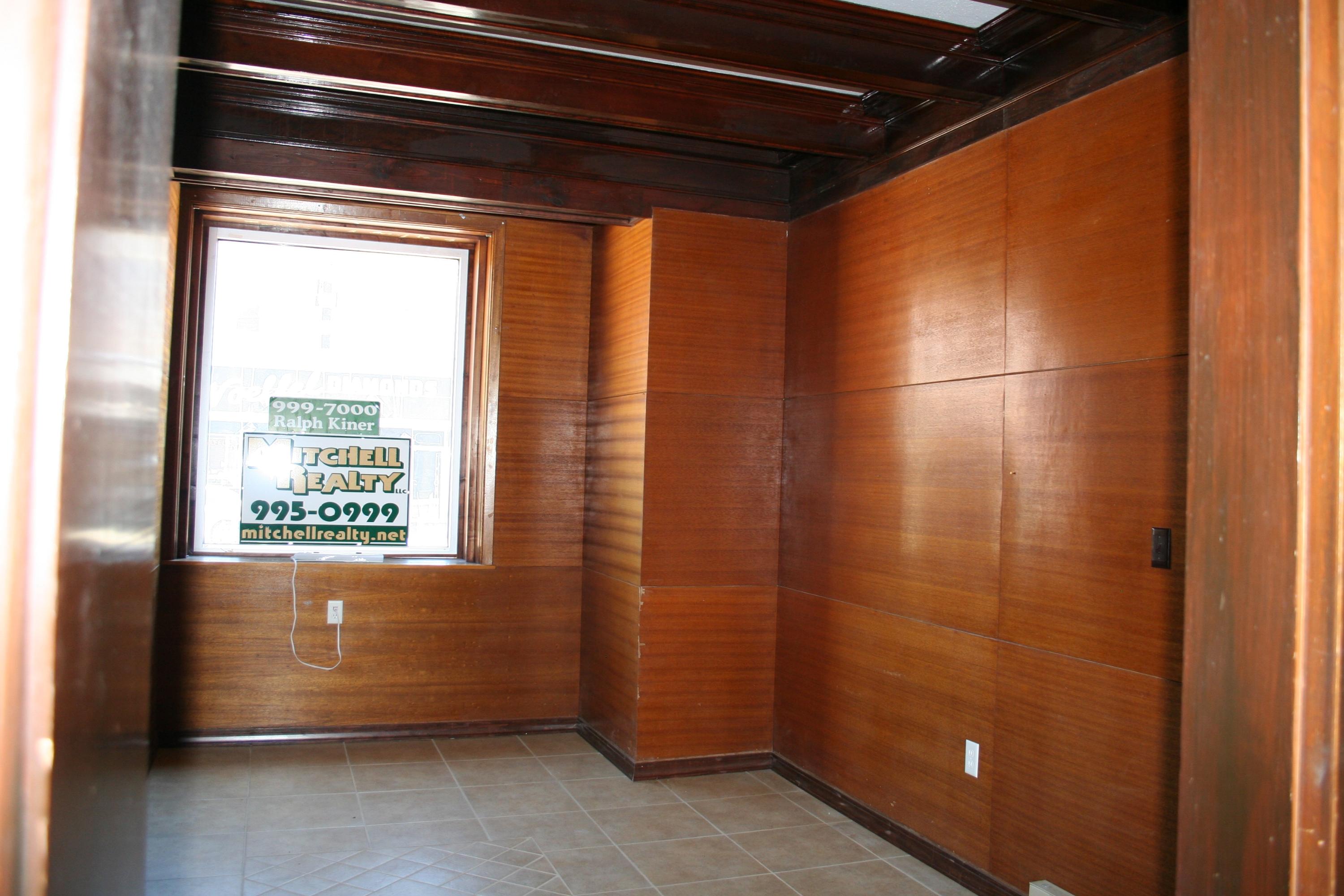217 N Main St