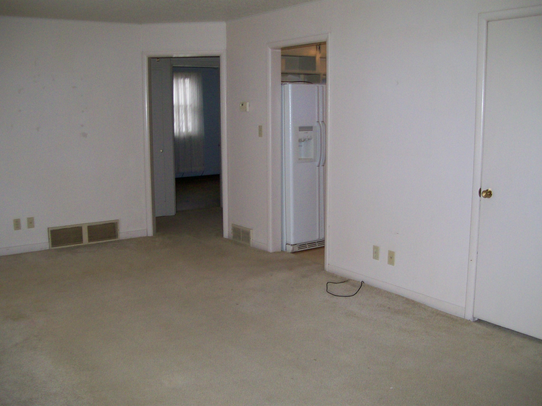 900 W 6th St