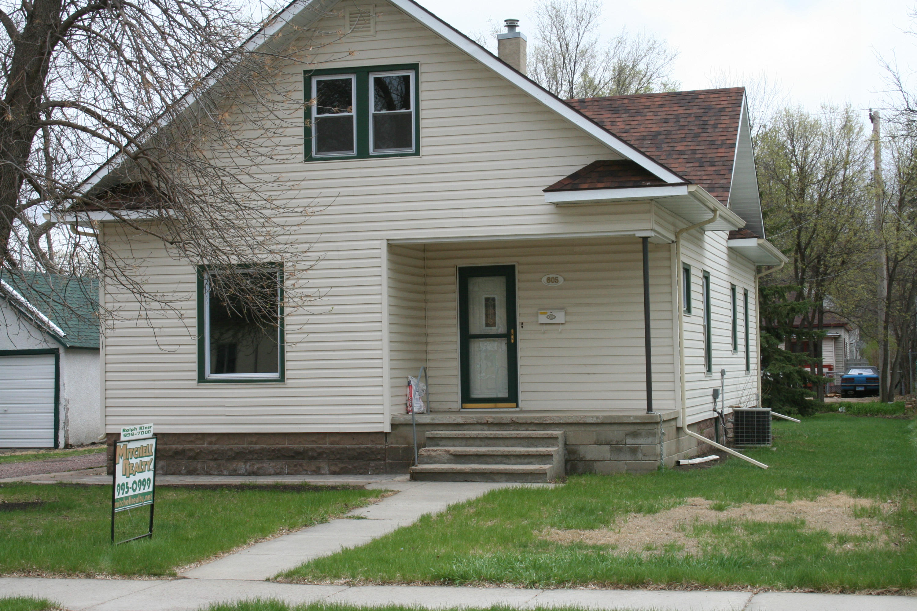 605 E 3rd