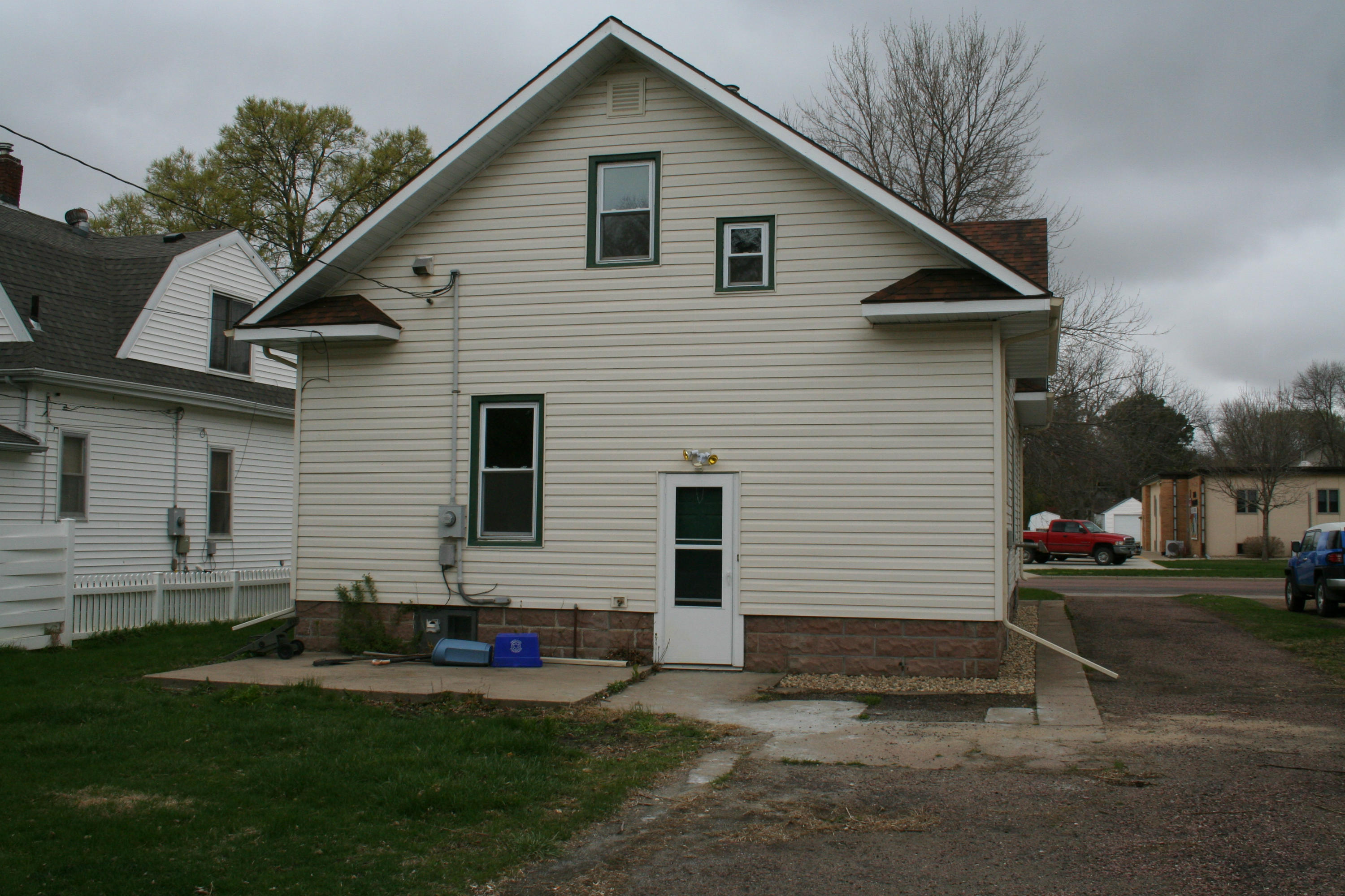 605 E 3rd