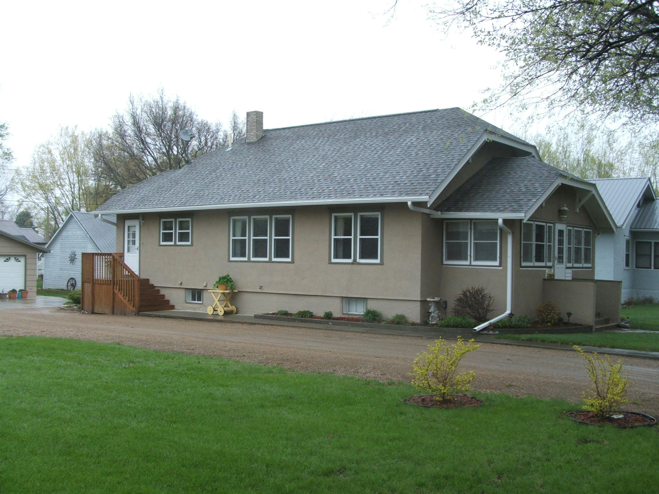 408 N 3rd Ave