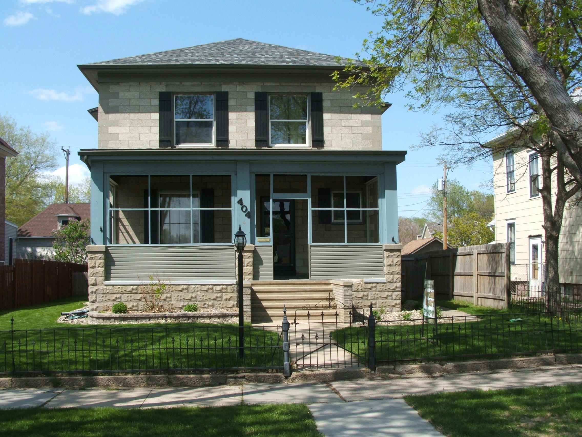 404 E 3rd