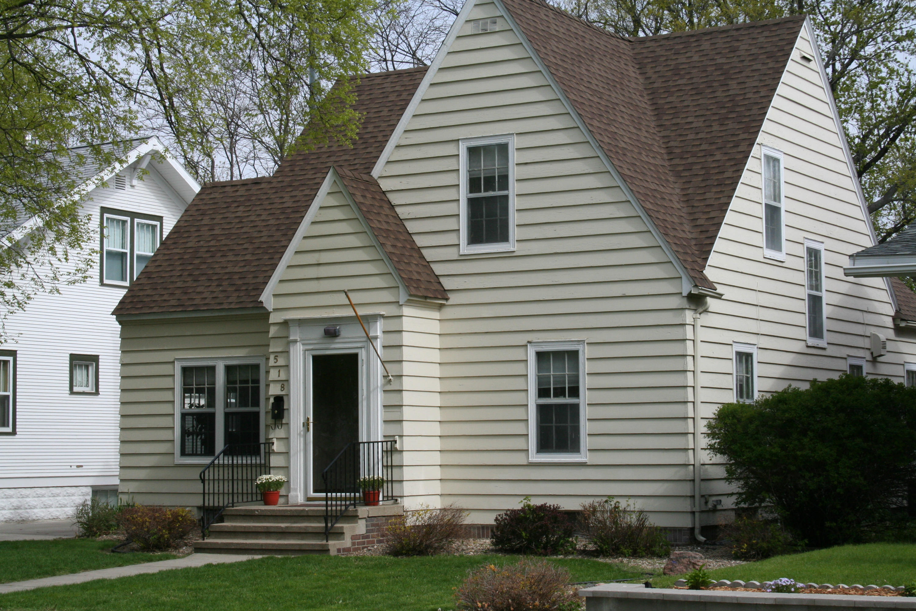 518 W 5th
