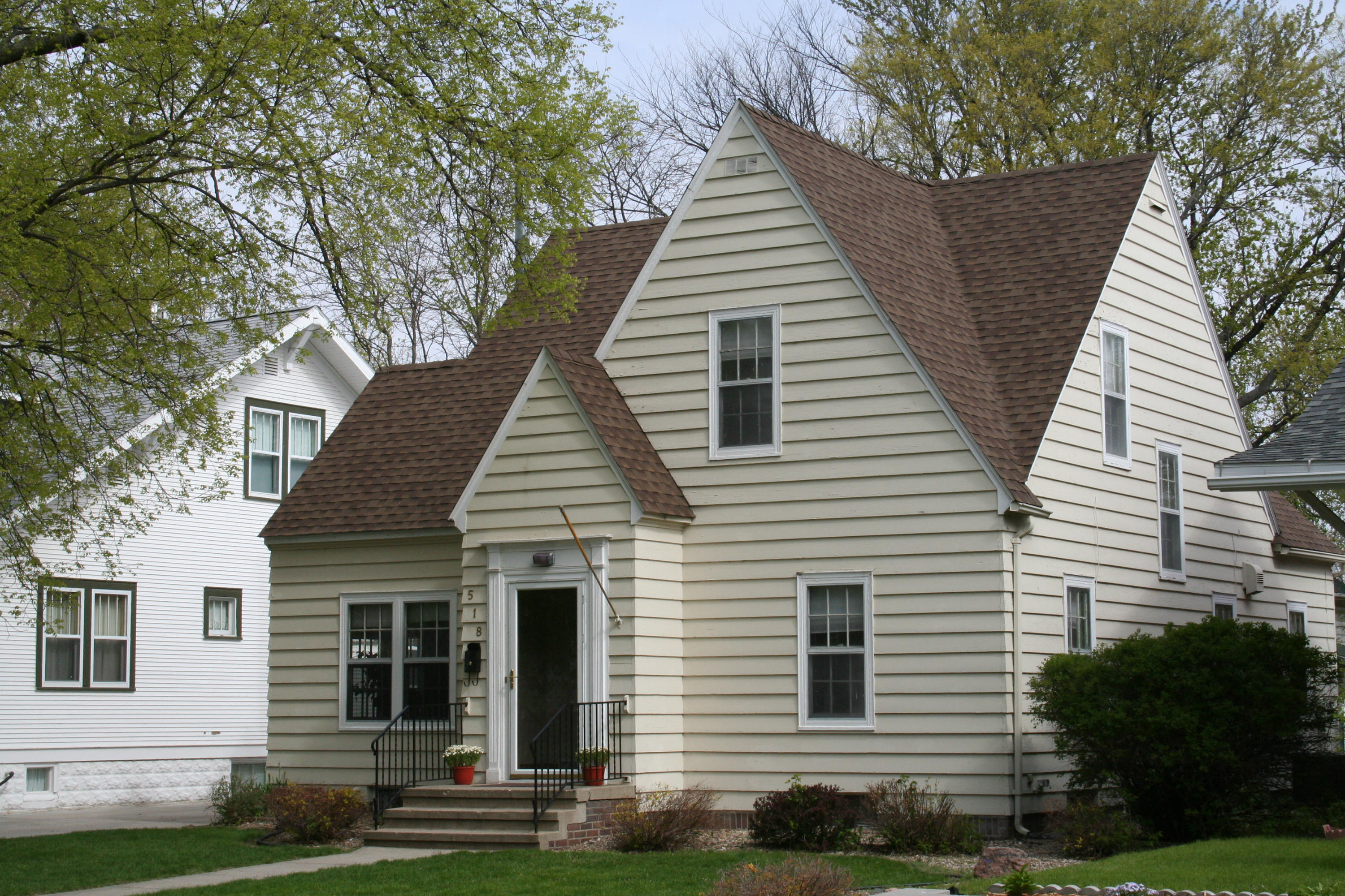 518 W 5th
