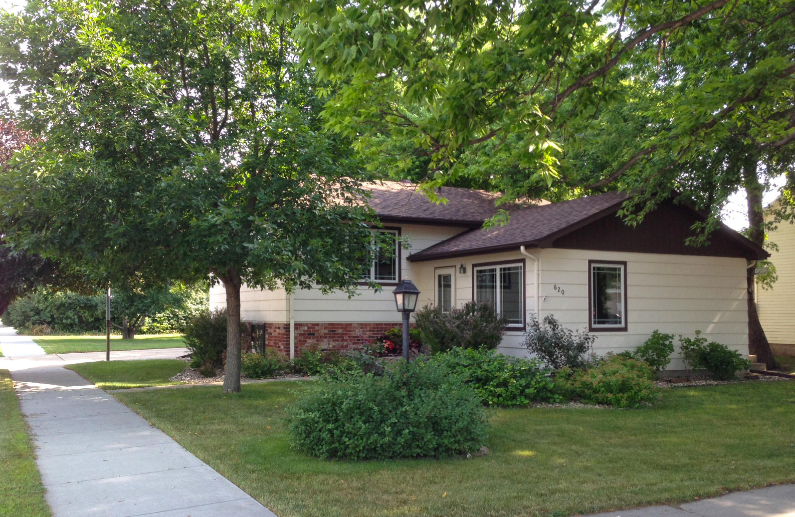 620 W 13th Ave