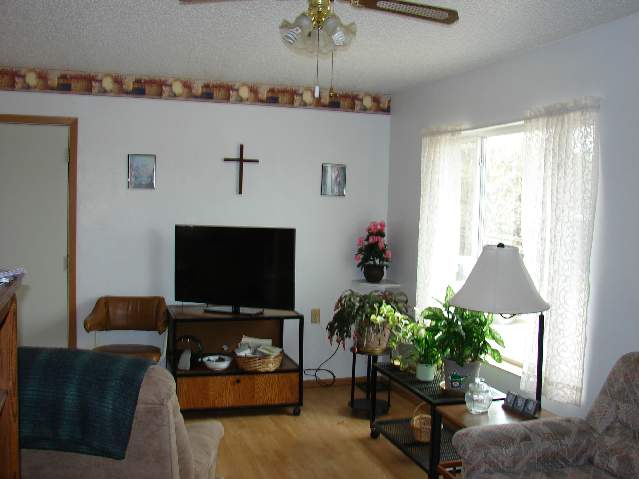 1717 W 8th Ave