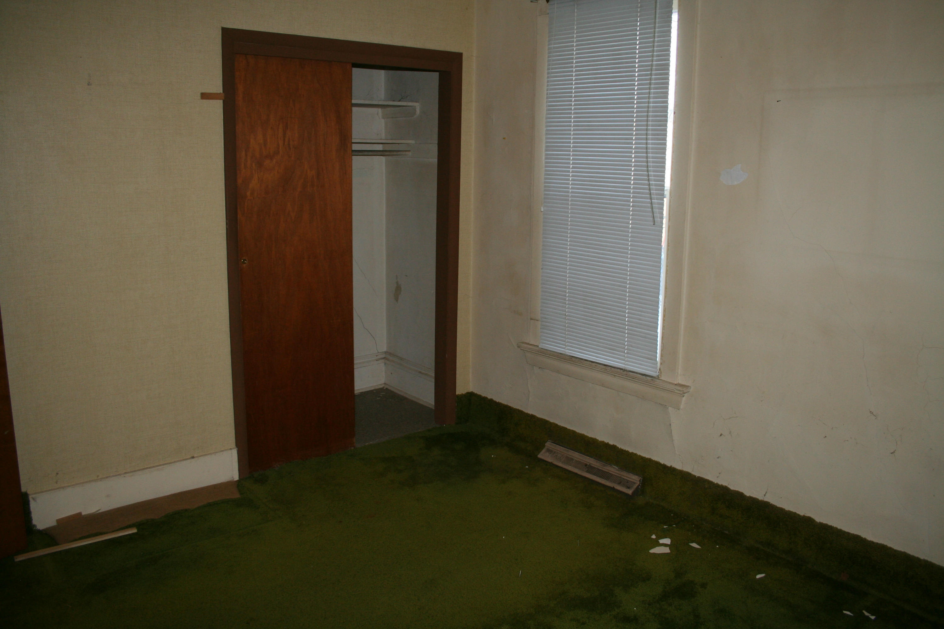 319 W 14th