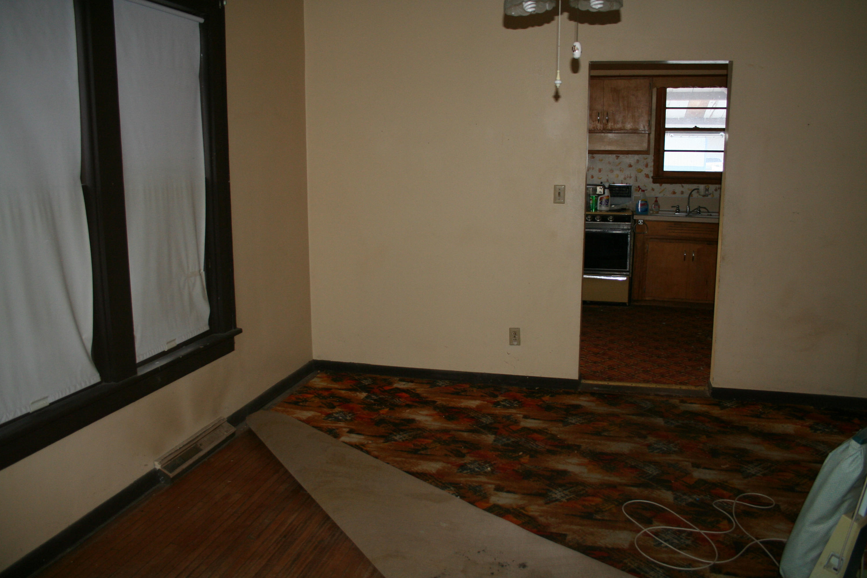 319 W 14th
