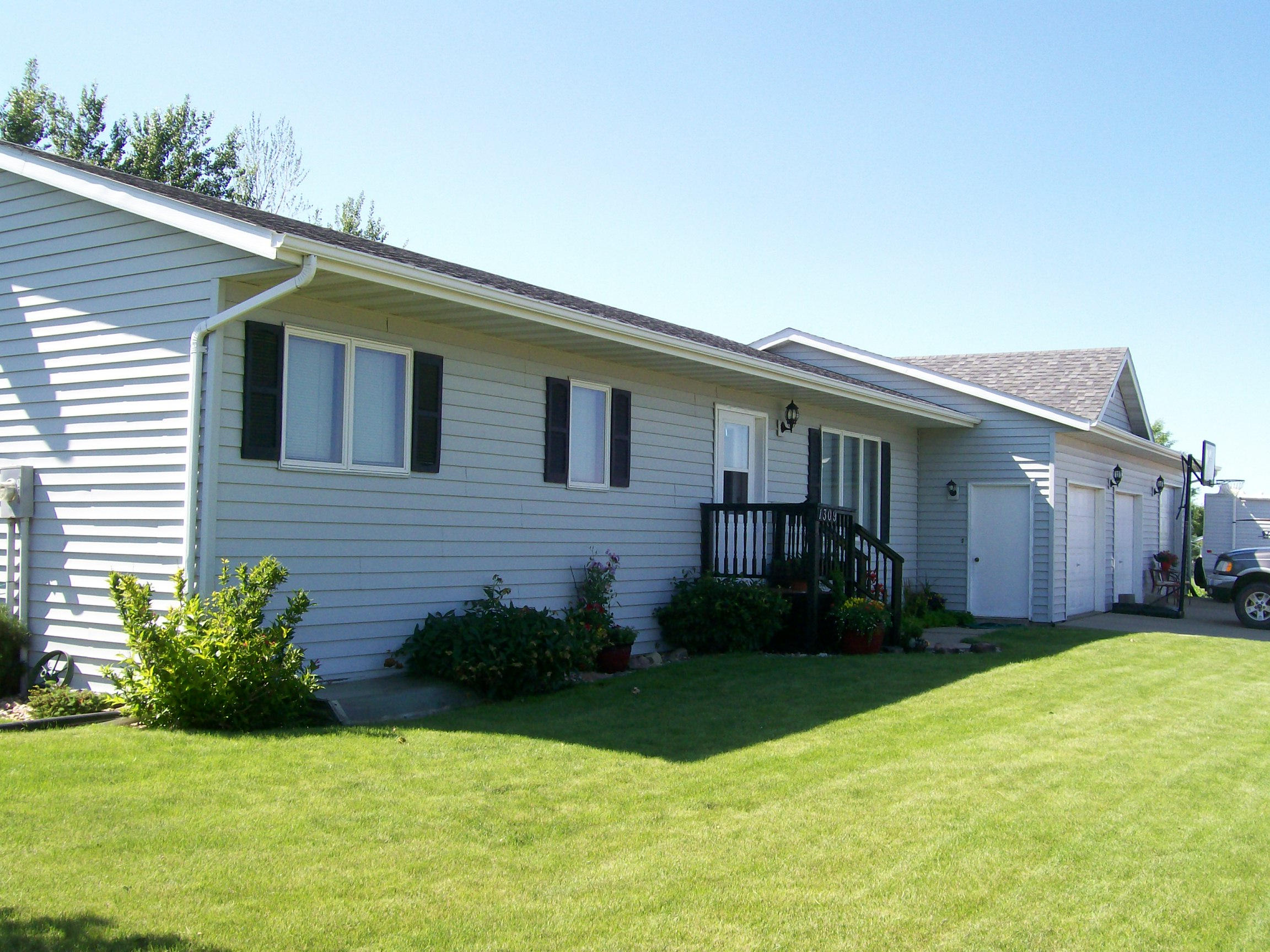 1309 S. Lynn